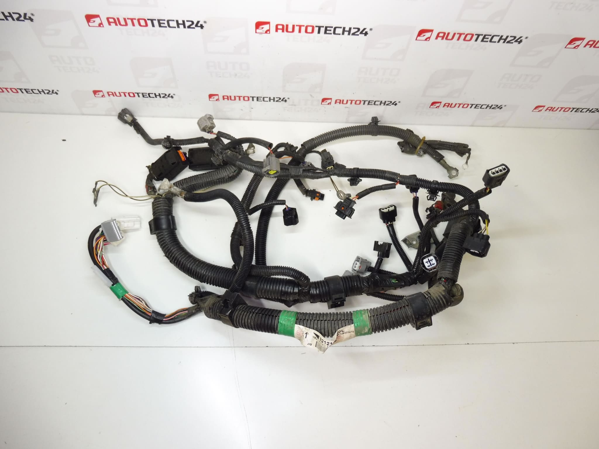 Sele Citroën Peugeot 1.0 KR 821210H0110L