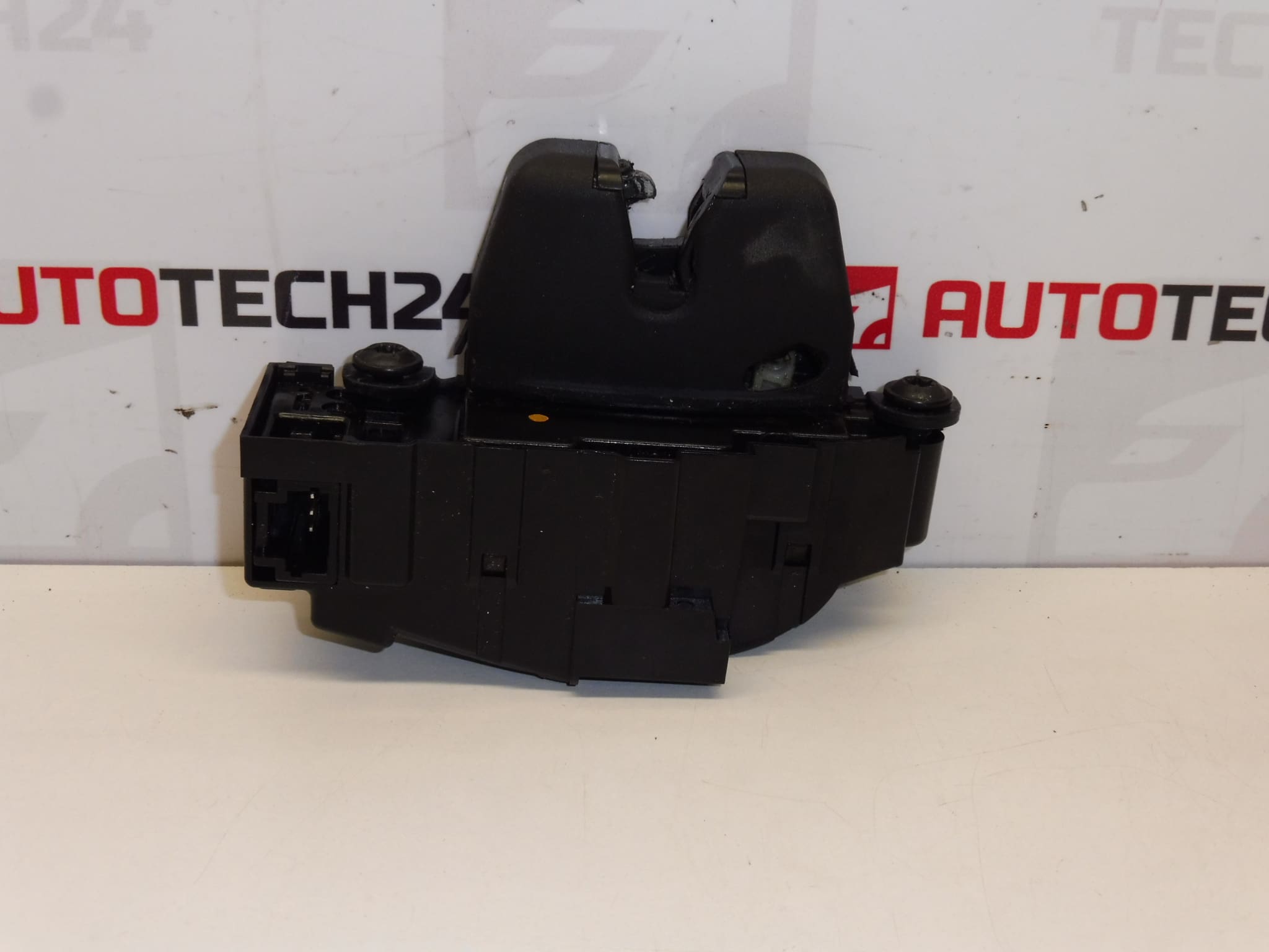 Bakluckalås Citroën Peugeot 9671153680 8719G7