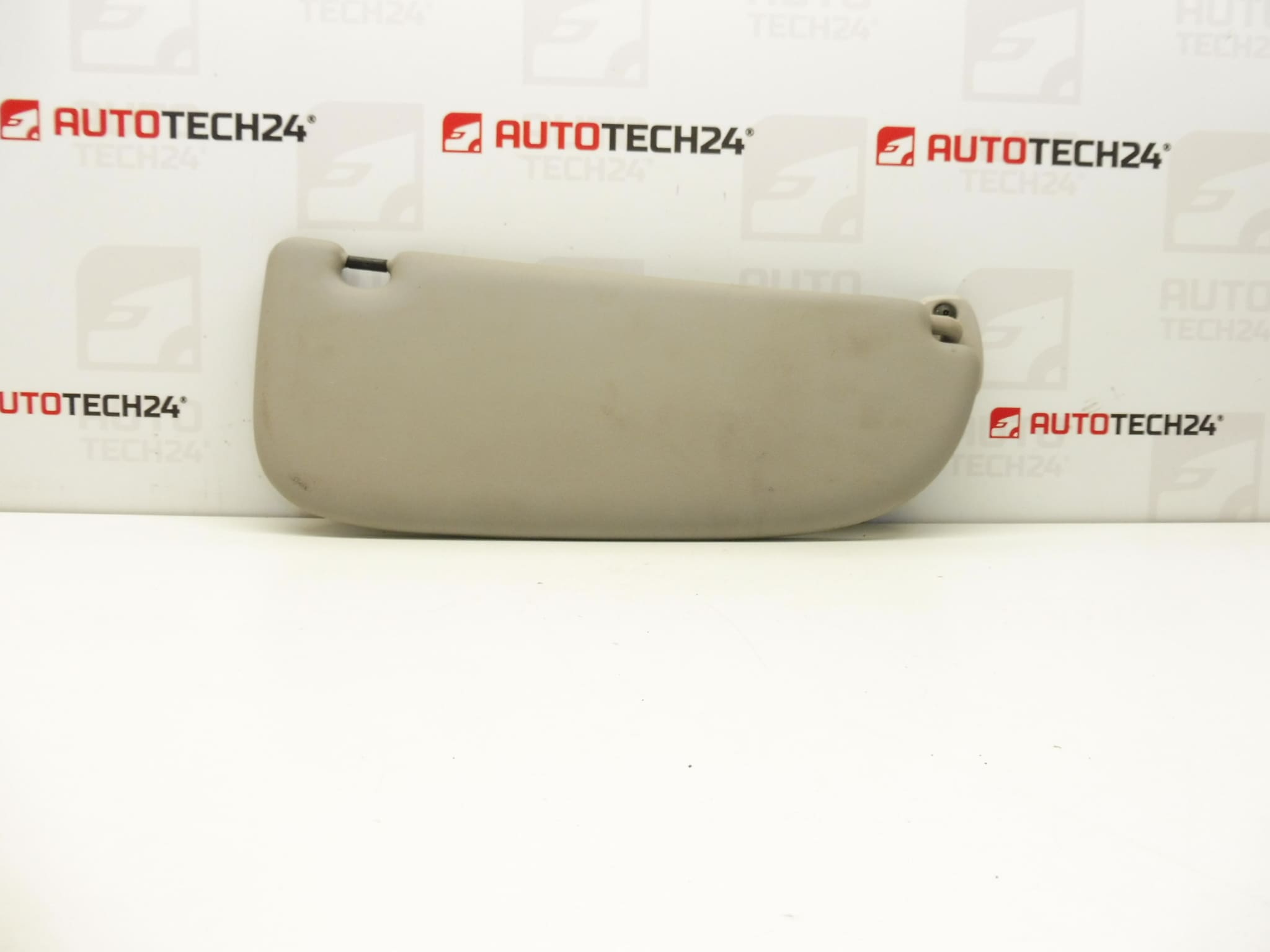 Solskydd vänster Citroën Peugeot 8143EP