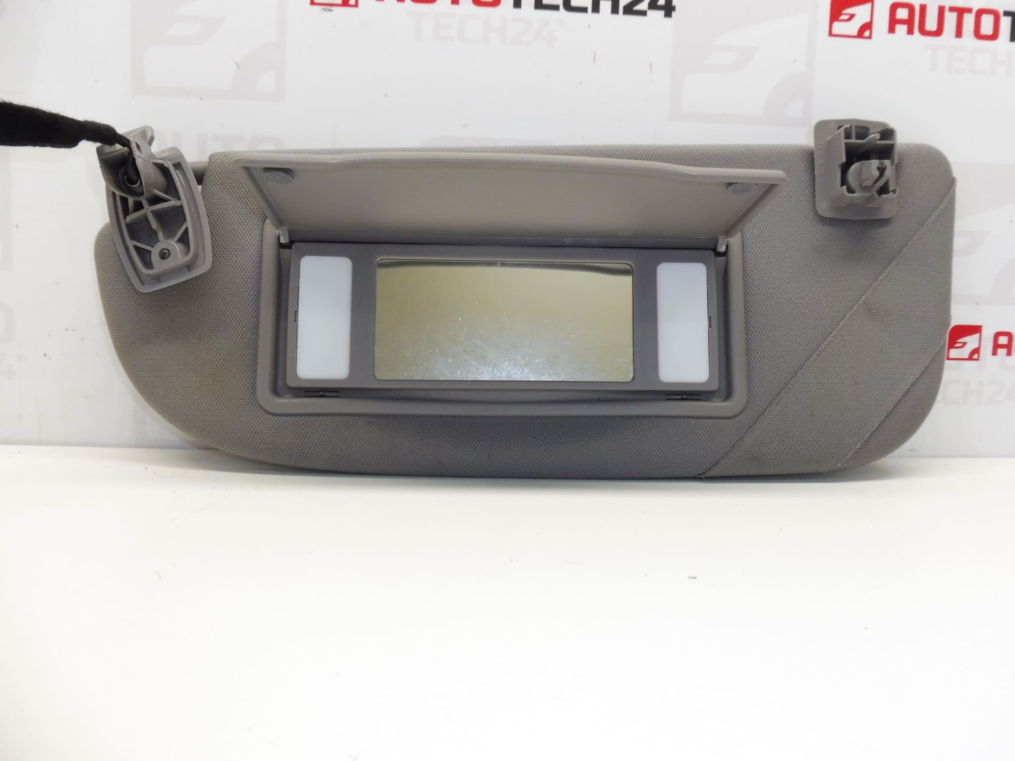 Solskydd Peugeot 607 belysning - vänster 8143KX