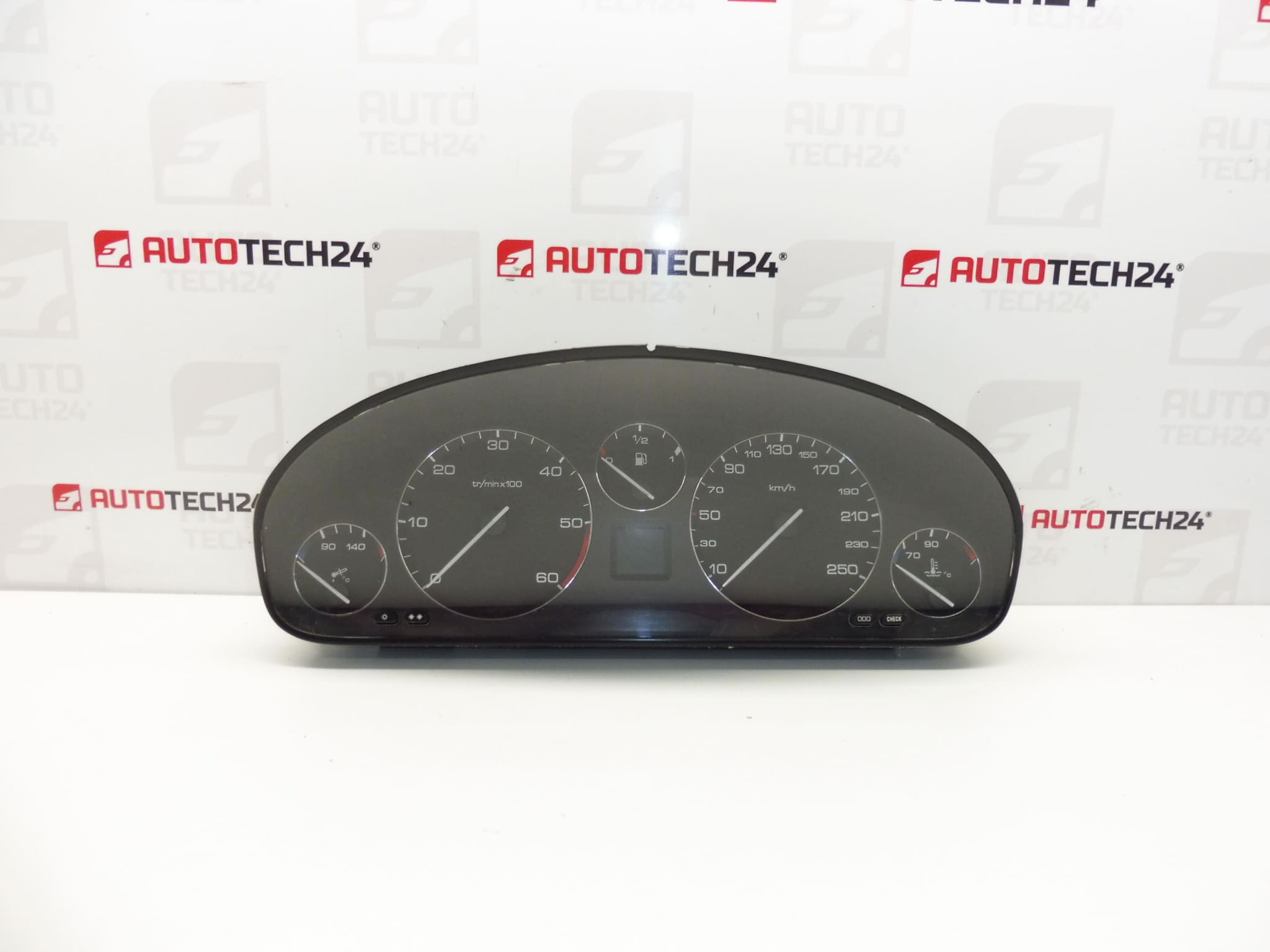 Hastighetsmätare körsträcka 239000 km Peugeot 607 2.2 HDI 9648444080 6106C0 6106C1