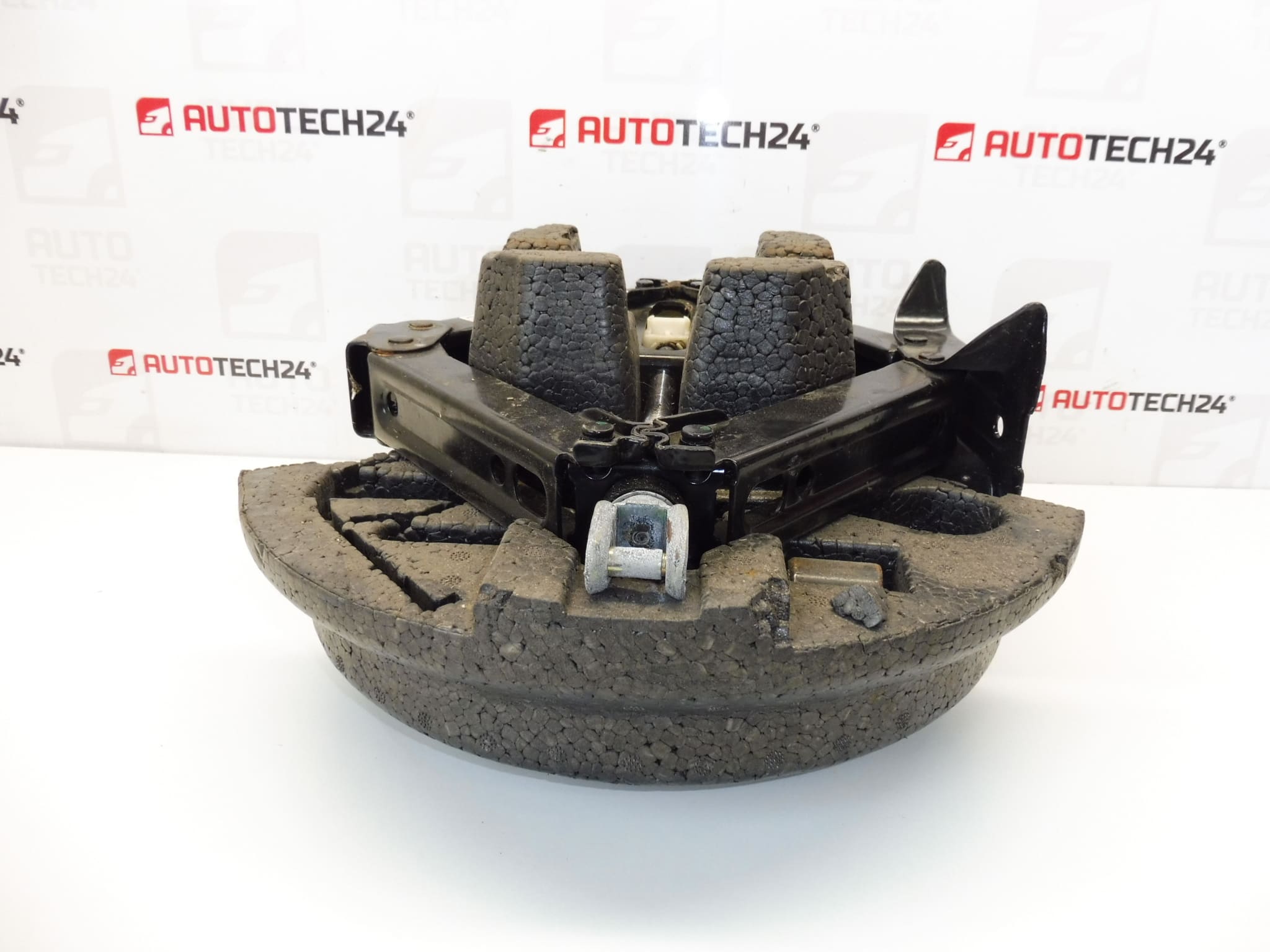 Verktyg, spak, nyckel, dragögla Peugeot 307 upp till 15 hjul