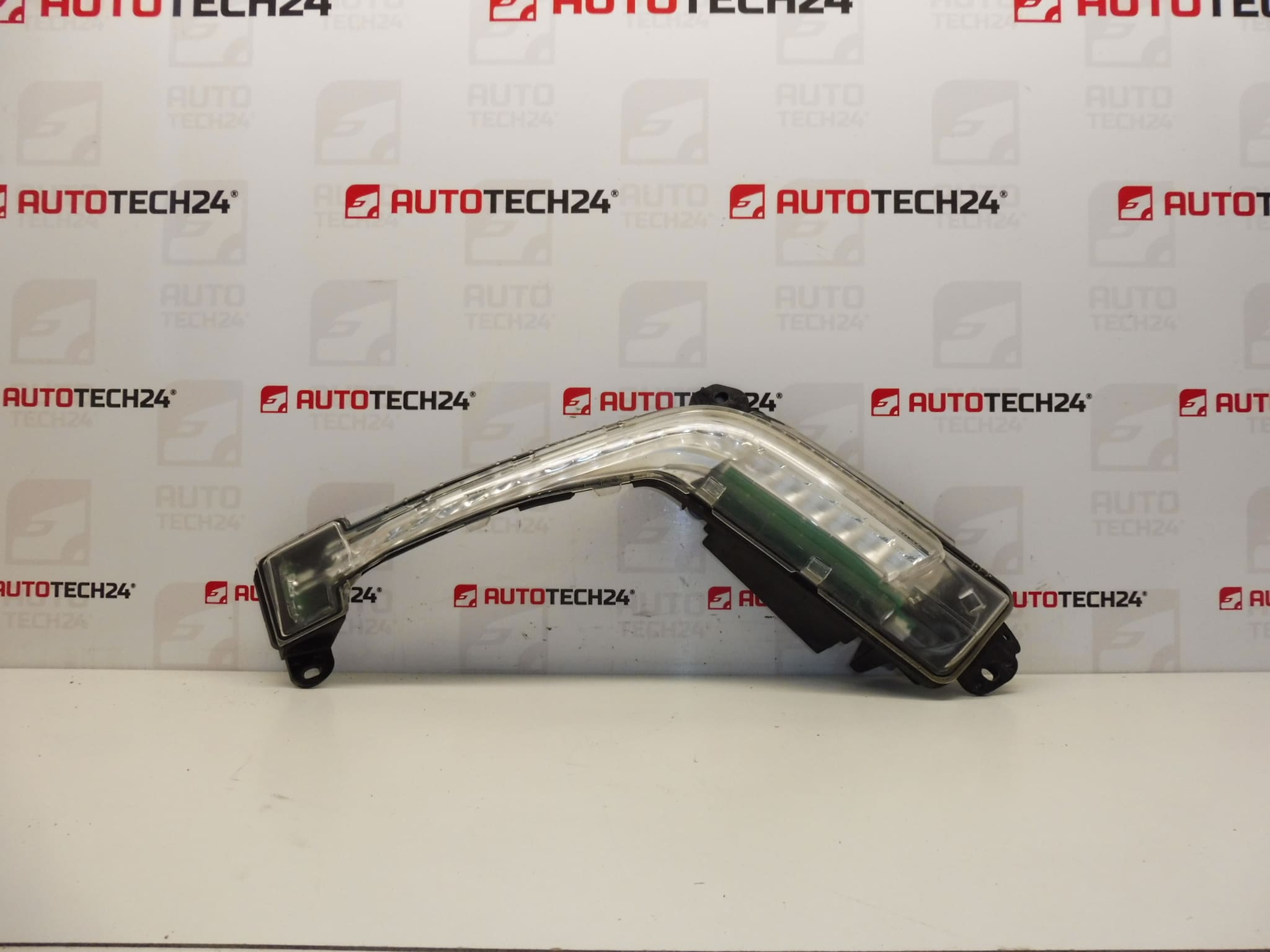 Höger varselljus Valeo LED Peugeot 308 89207849 6206X4