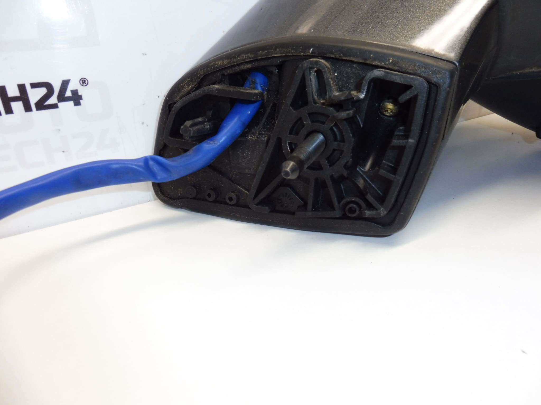 Höger spegel Peugeot 308 KTPD 8153NF