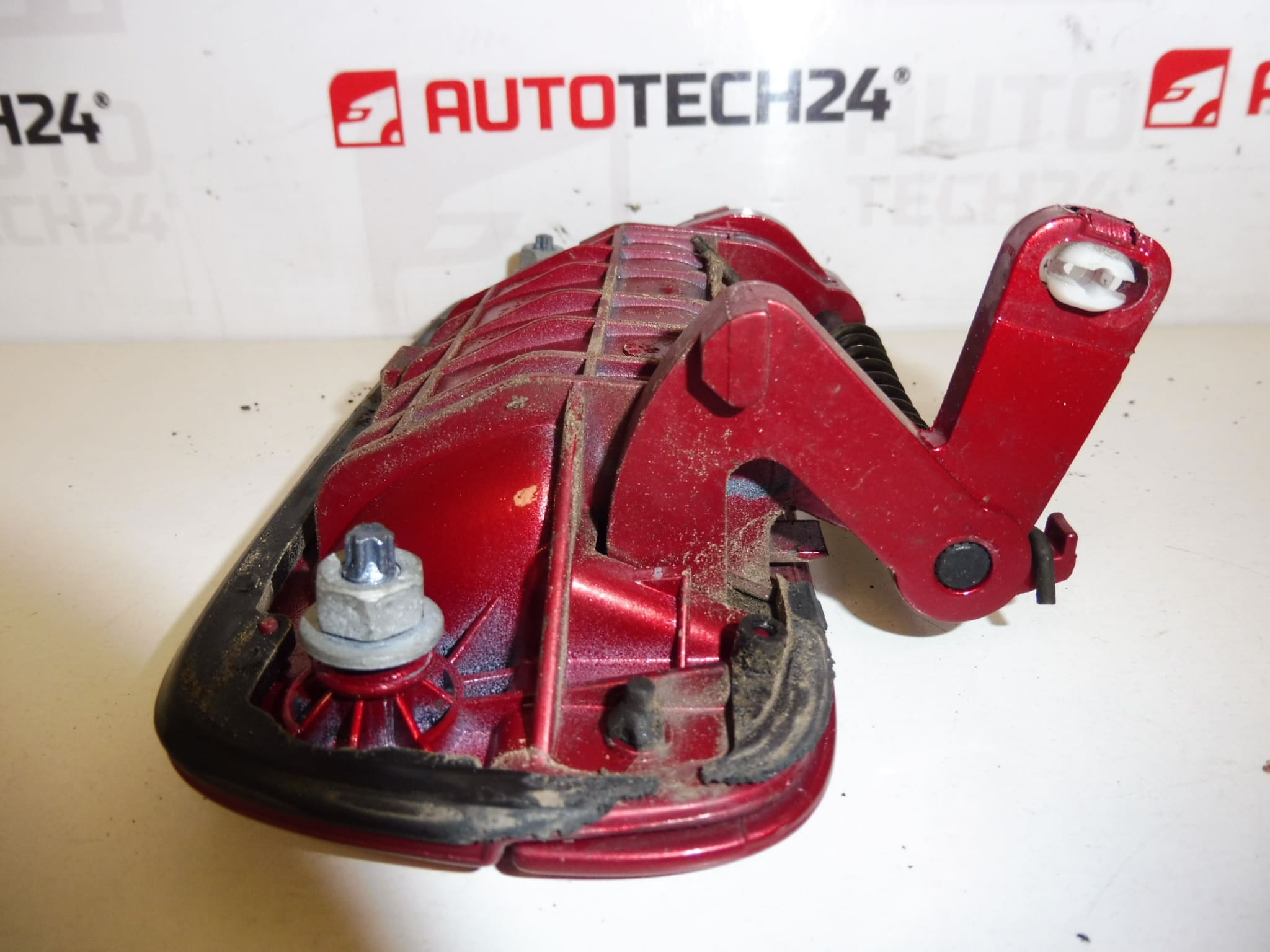 Vänster bakdörrhandtag Peugeot EKQD 9101H4 9621859477