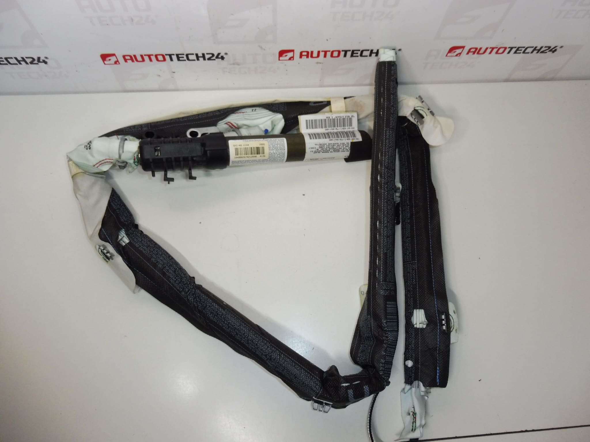 Takkrockkudde höger Citroën C4 Picasso 9654114980 8216PR