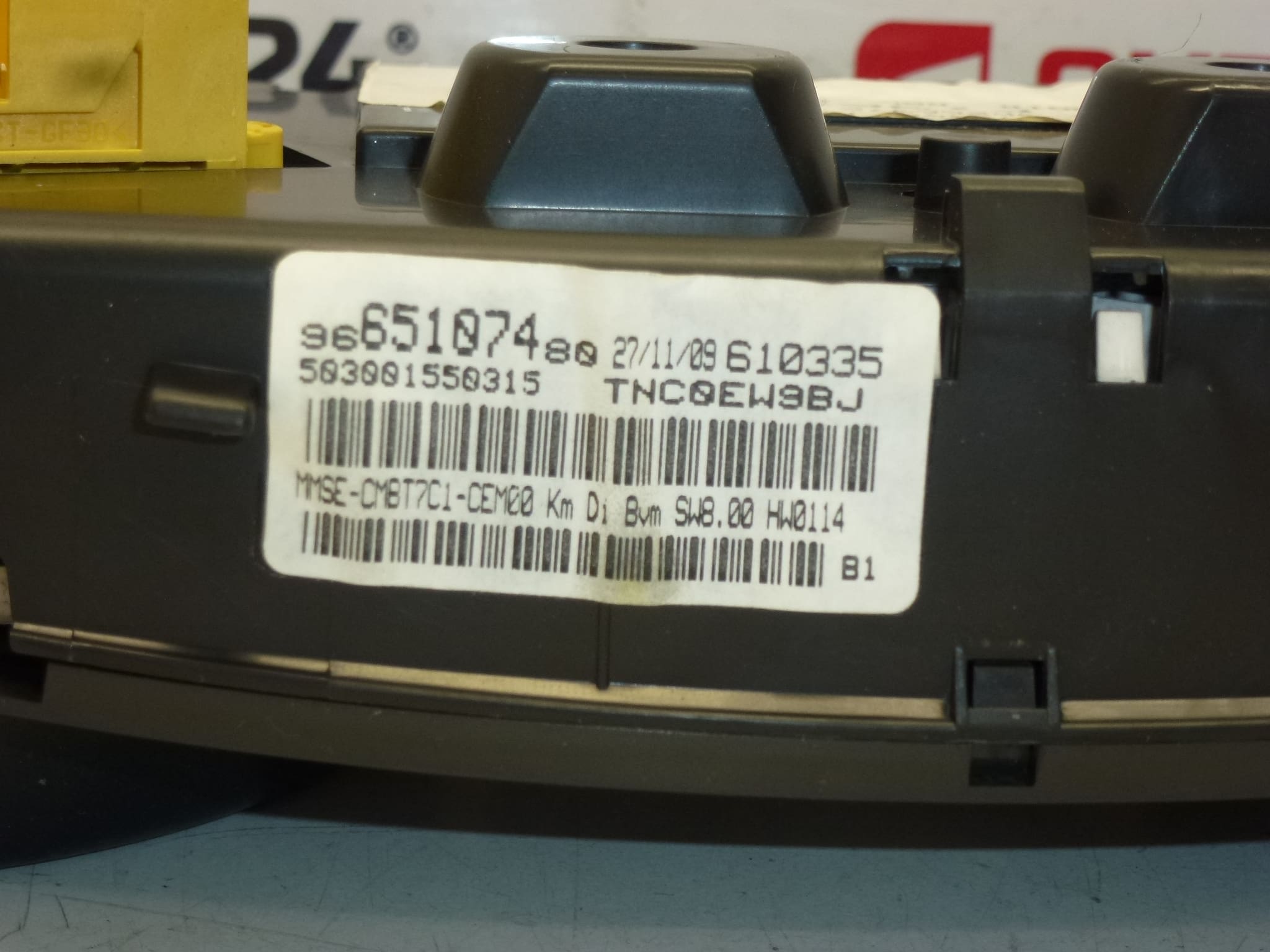 Hastighetsmätare körsträcka 176 tusen km Peugeot 308 9665107480 6103HS