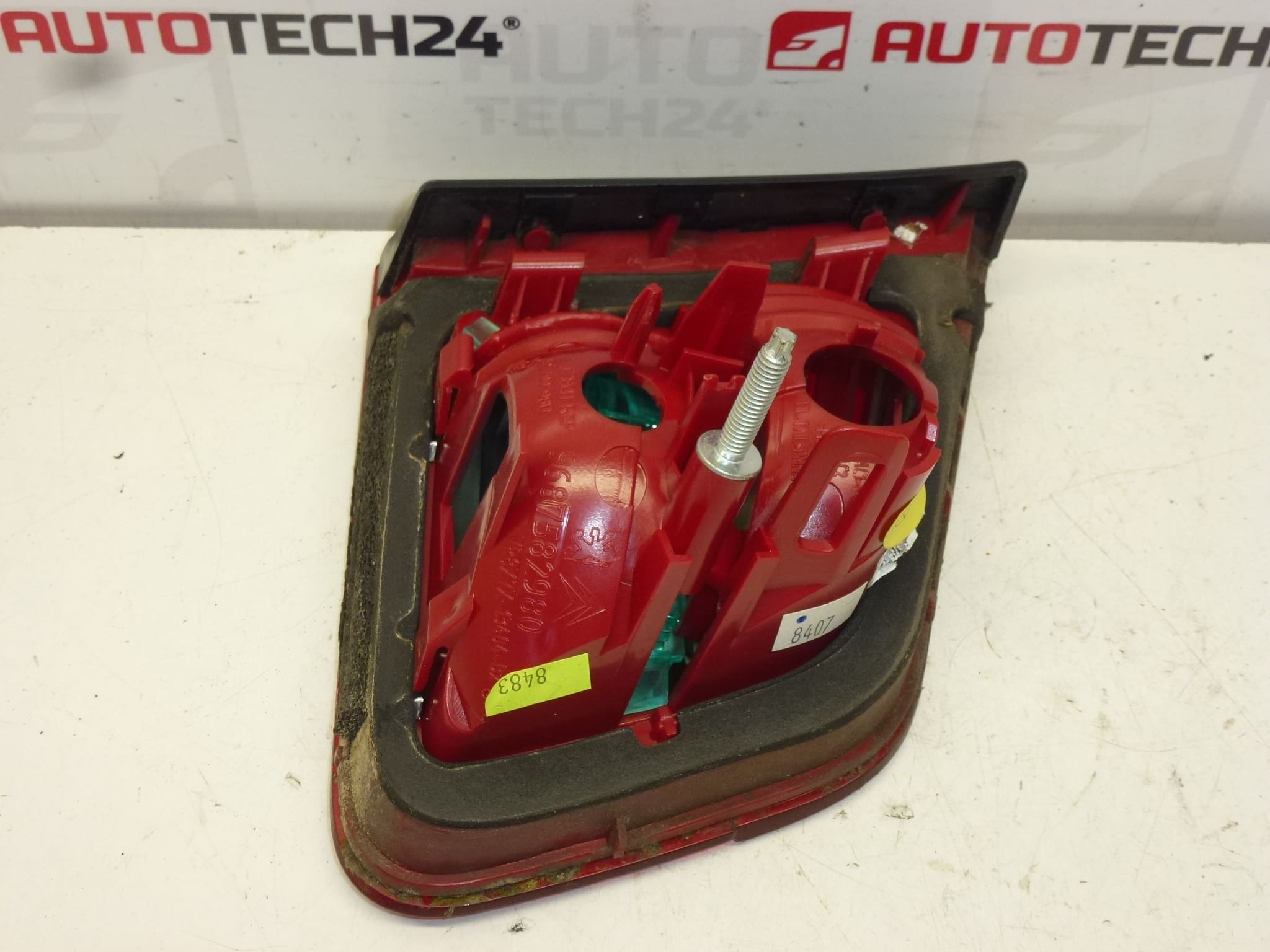 Bakljus höger inredning Citroën C5 X7 sedan 9687582980 6350EX