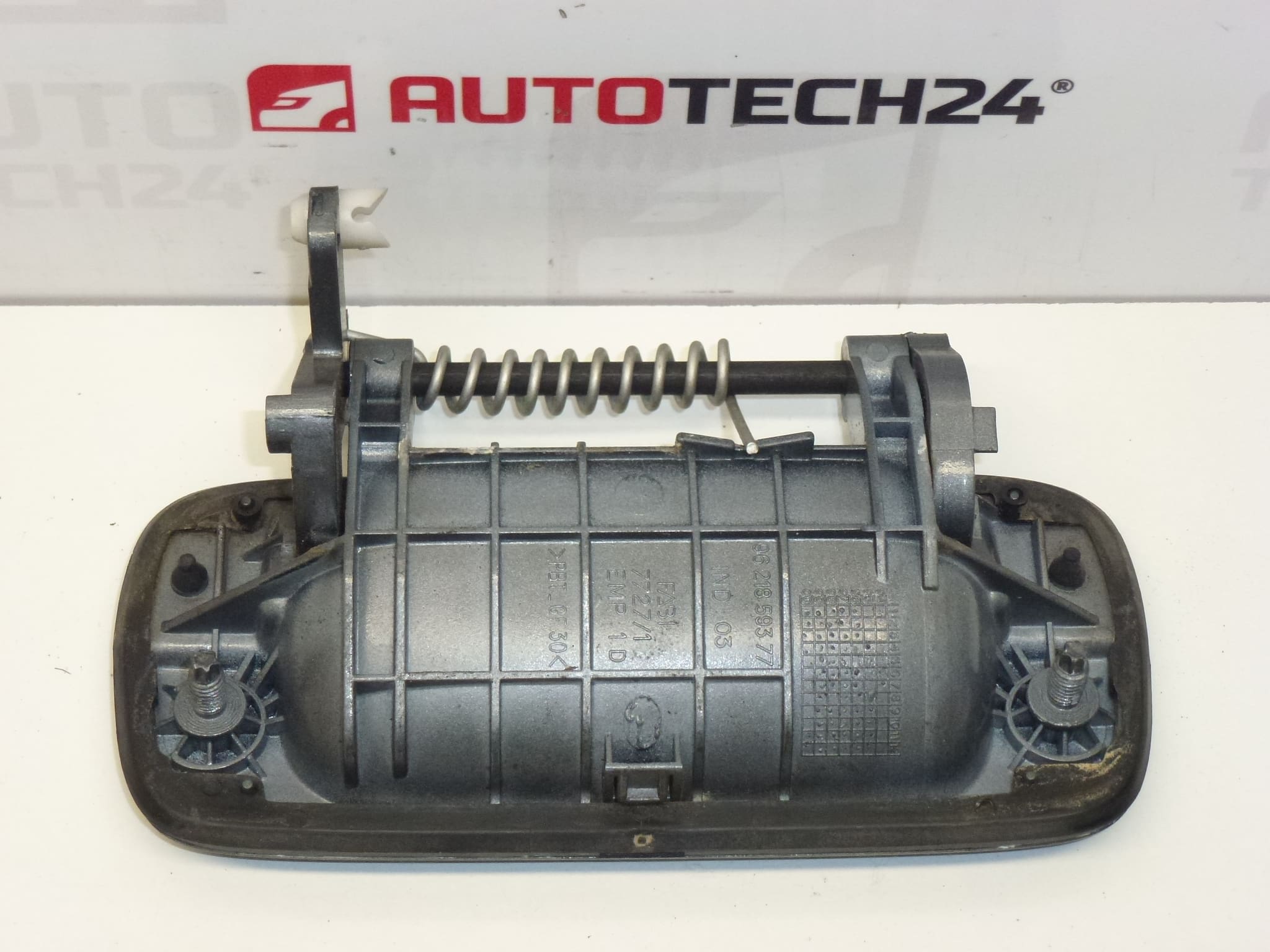 Höger bakdörrhandtag Peugeot ETHC 9101H5 9621859377