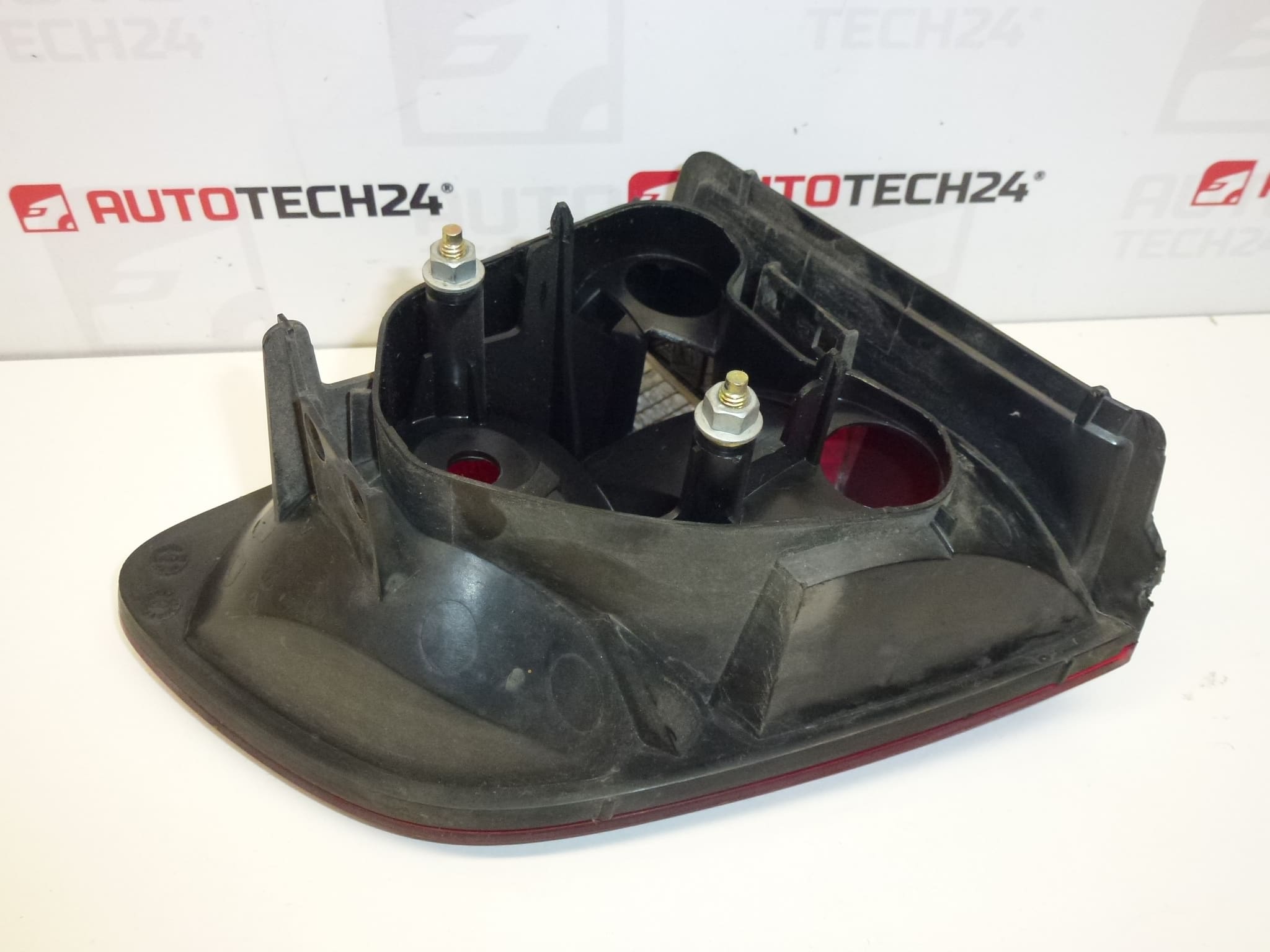 Höger innerlykta bak Peugeot 406 COMBI 6351H6