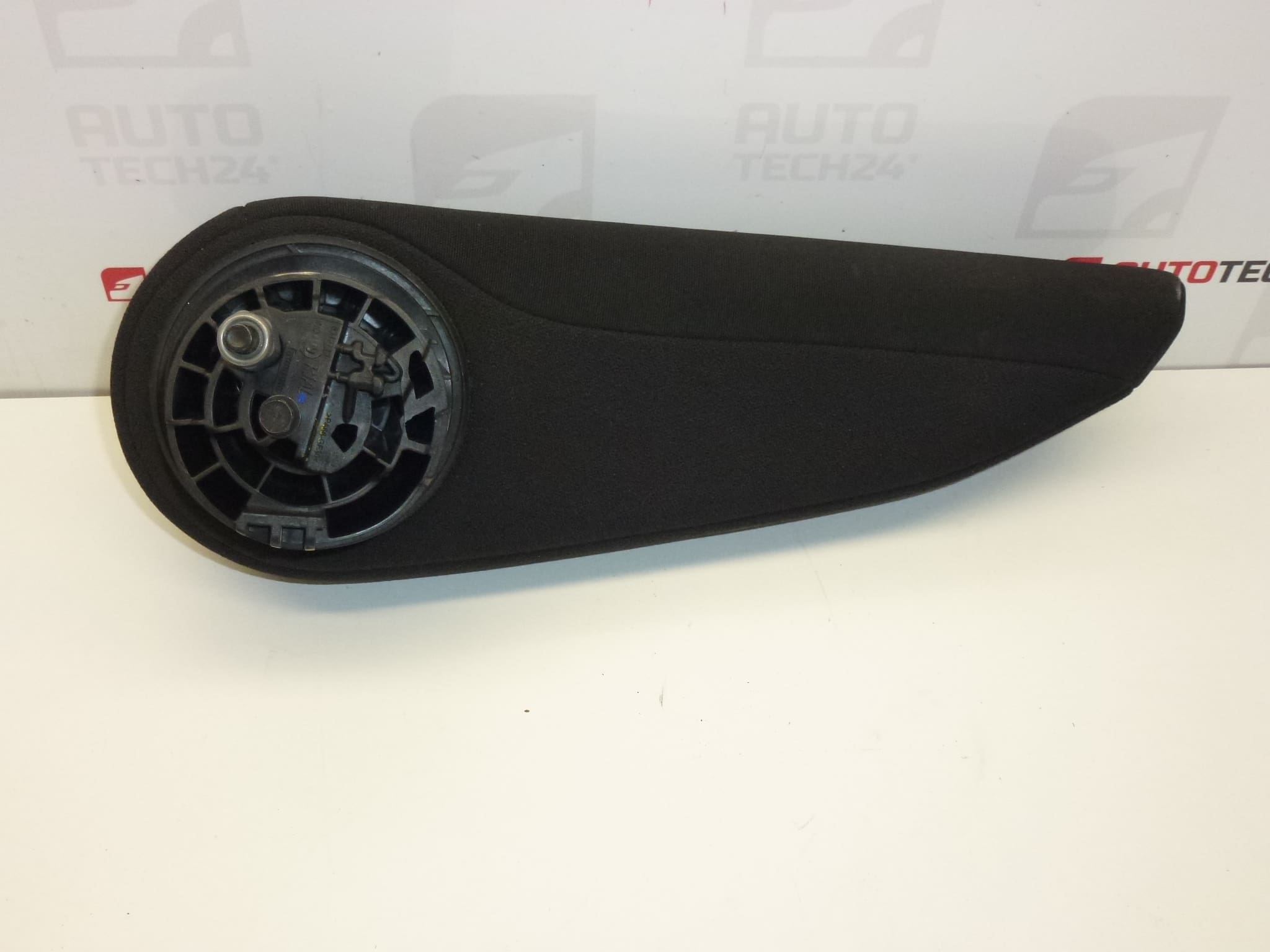 Höger armstöd Citroën Peugeot 8831C7