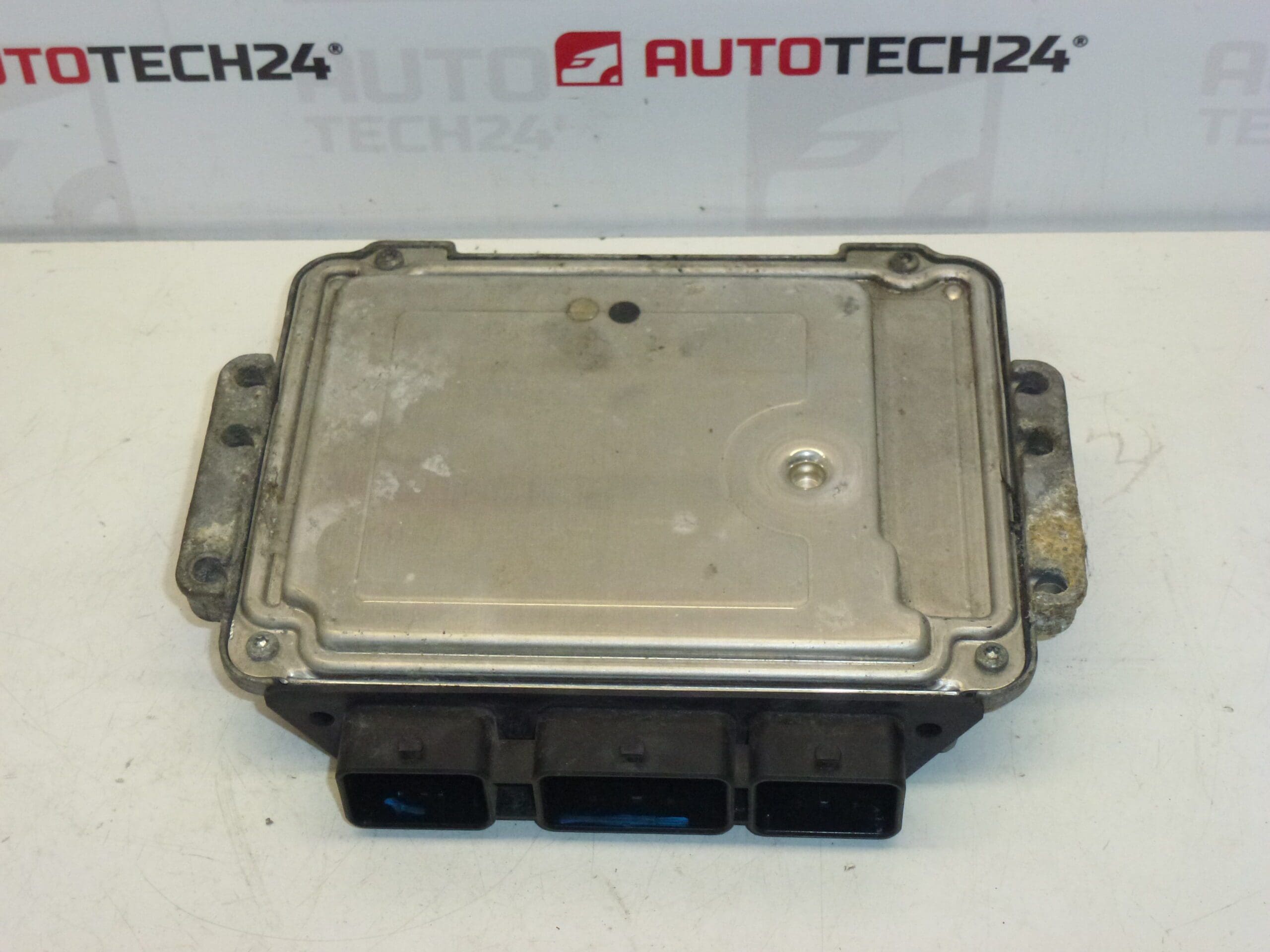 ECU Bosch EDC16C34 Peugeot 206 0281011560 9659823880 1939QJ - Bild 2