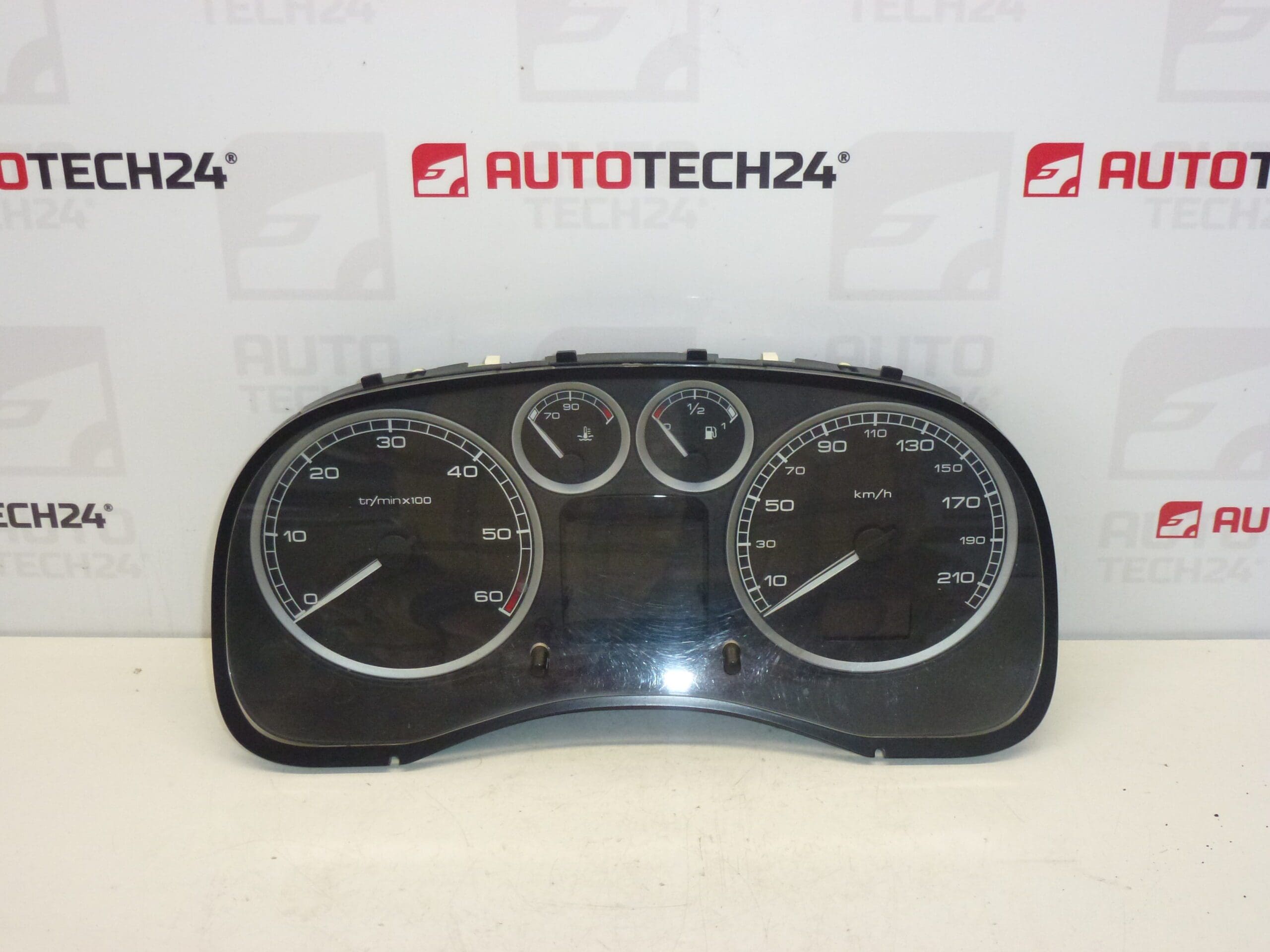 Hastighetsmätare Peugeot 307 168 tusen km 9646742480 0R00
