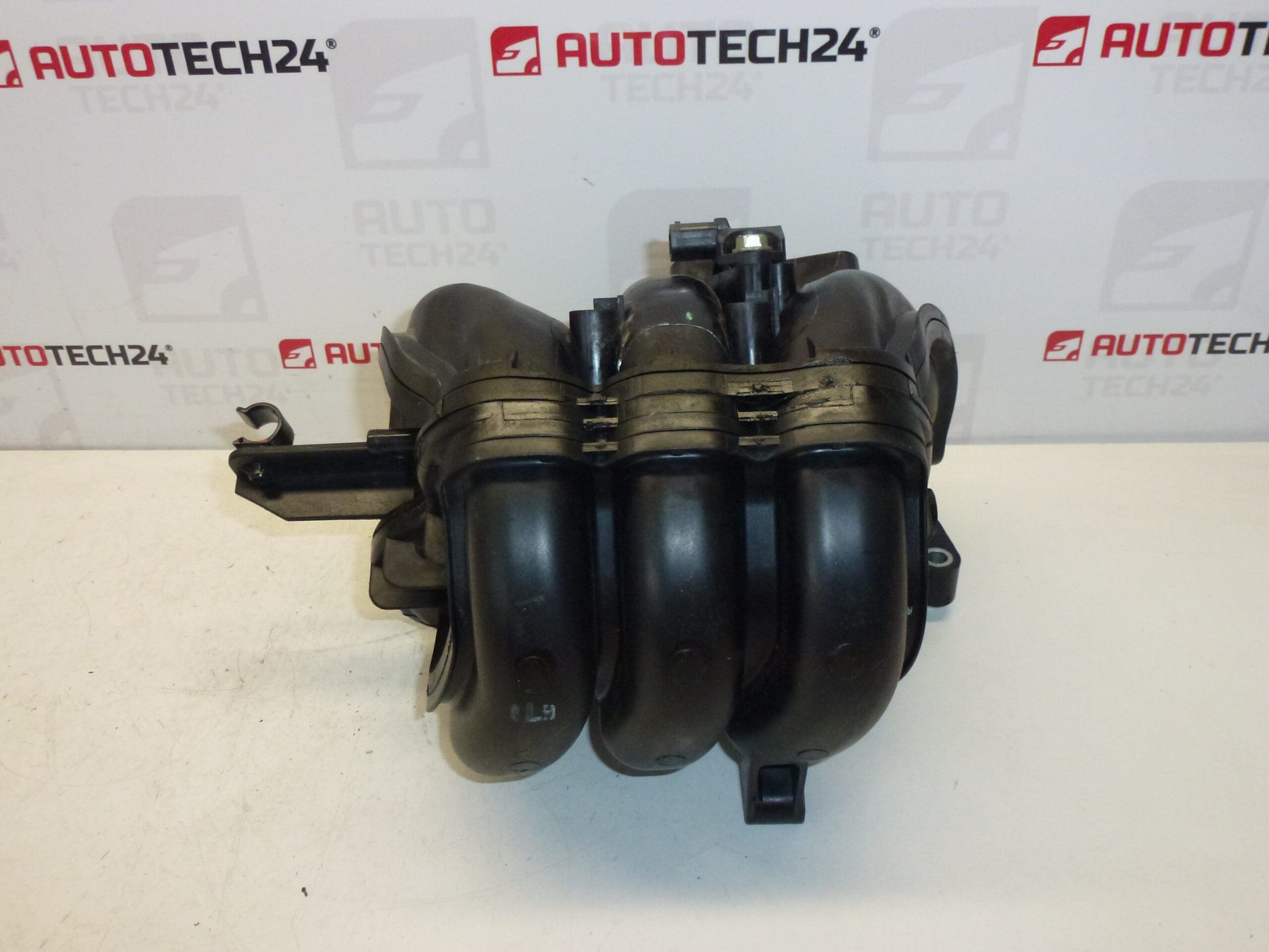 Luftintag 1.0 1KR Citroën Peugeot 0361Q8 1606496980
