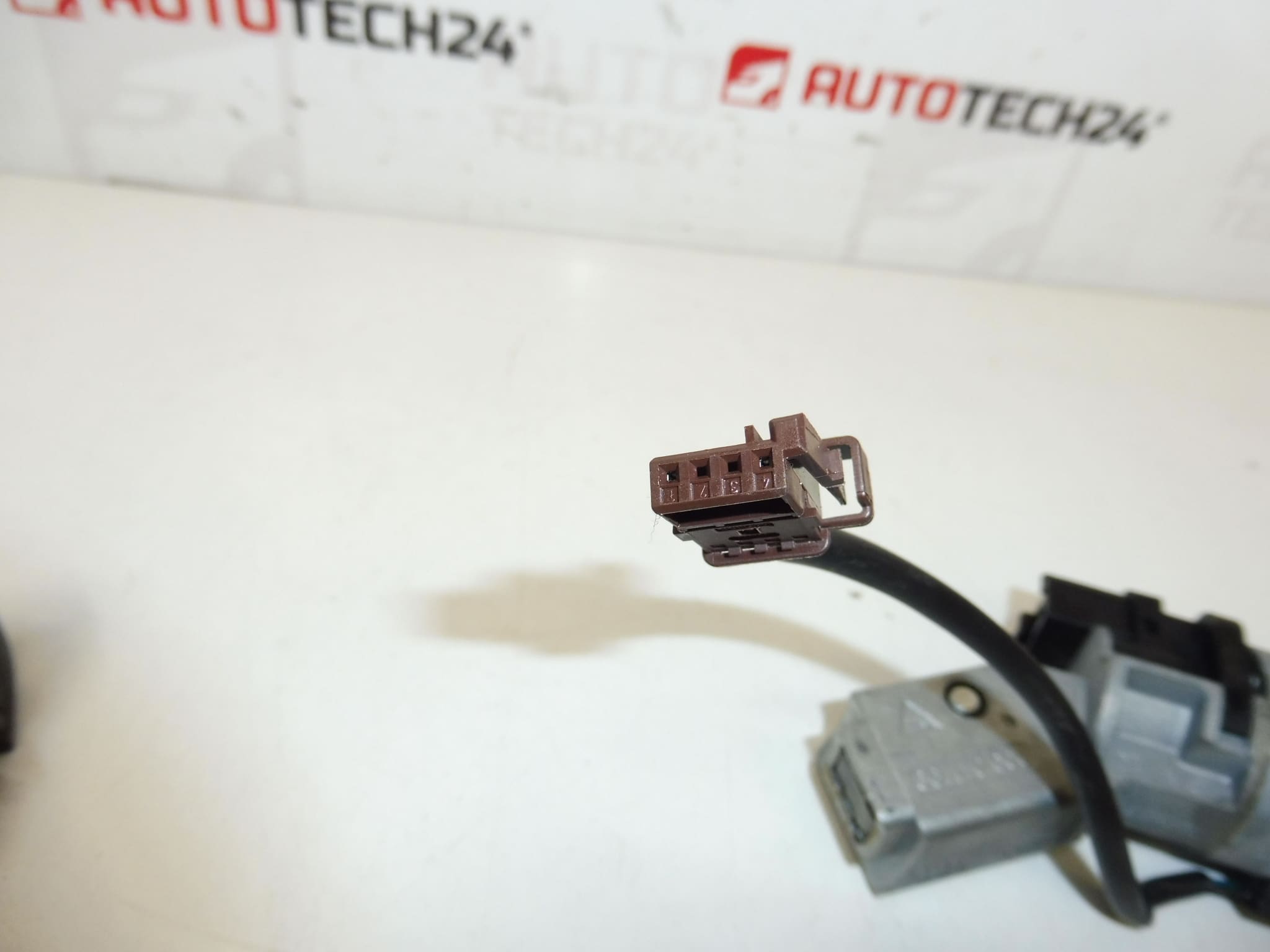 Låssats med 1 nyckel till Citroën/Peugeot 4162KE 1609124480 - Bild 2