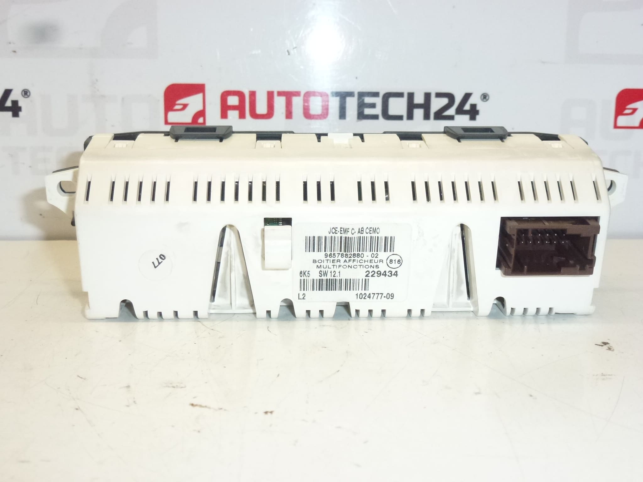 Display Citroën C5 II 9657882880-02 6593T2