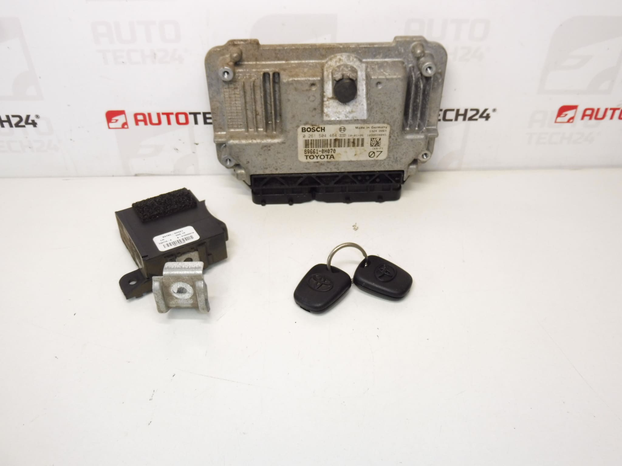 Bosch 1.0i 1KR ECU Kit 89661-0H070 0261S04464 1943FE och 89780-0H021