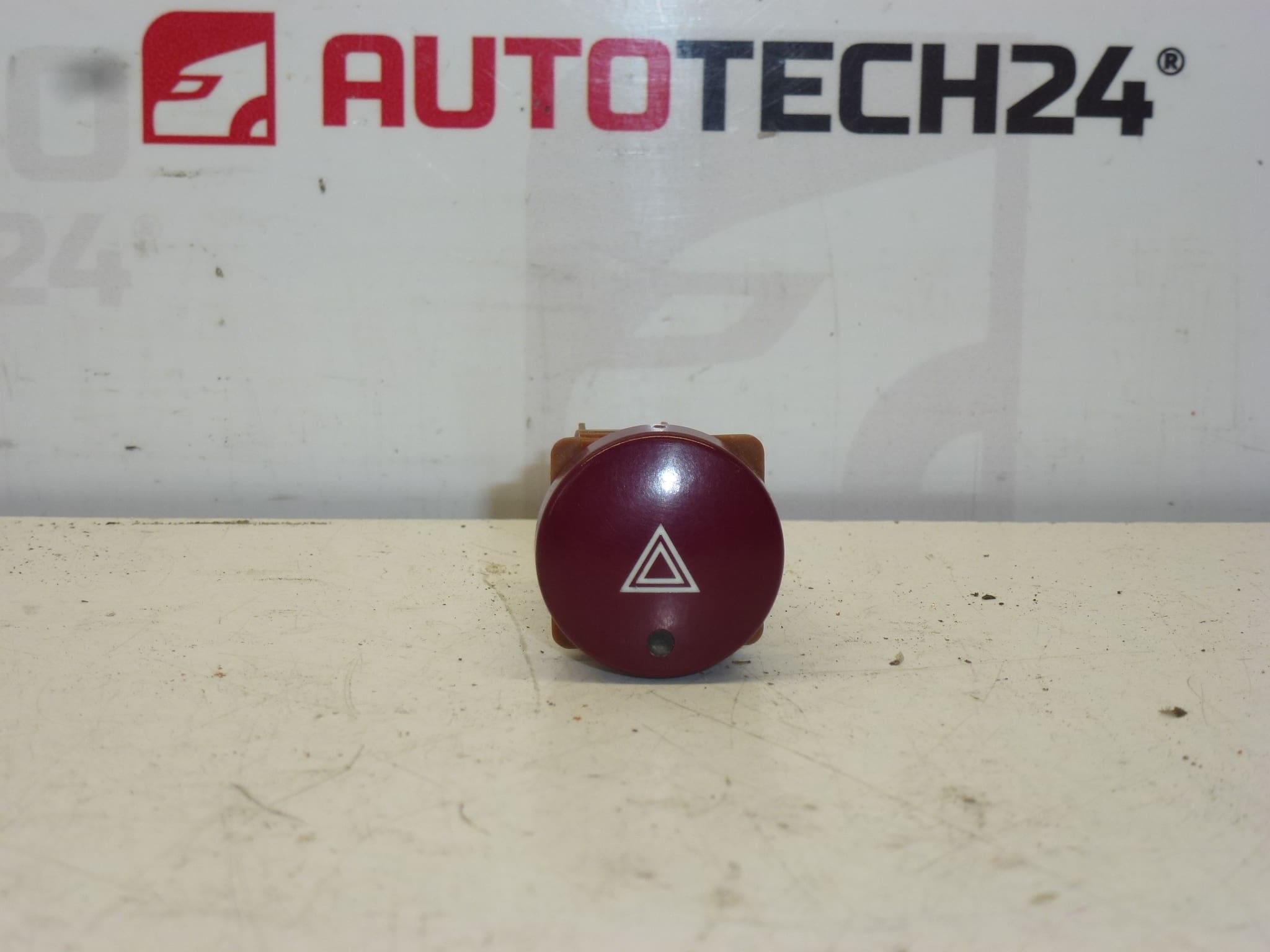 Citroën Xsara varningsljuskontroll 6554J6