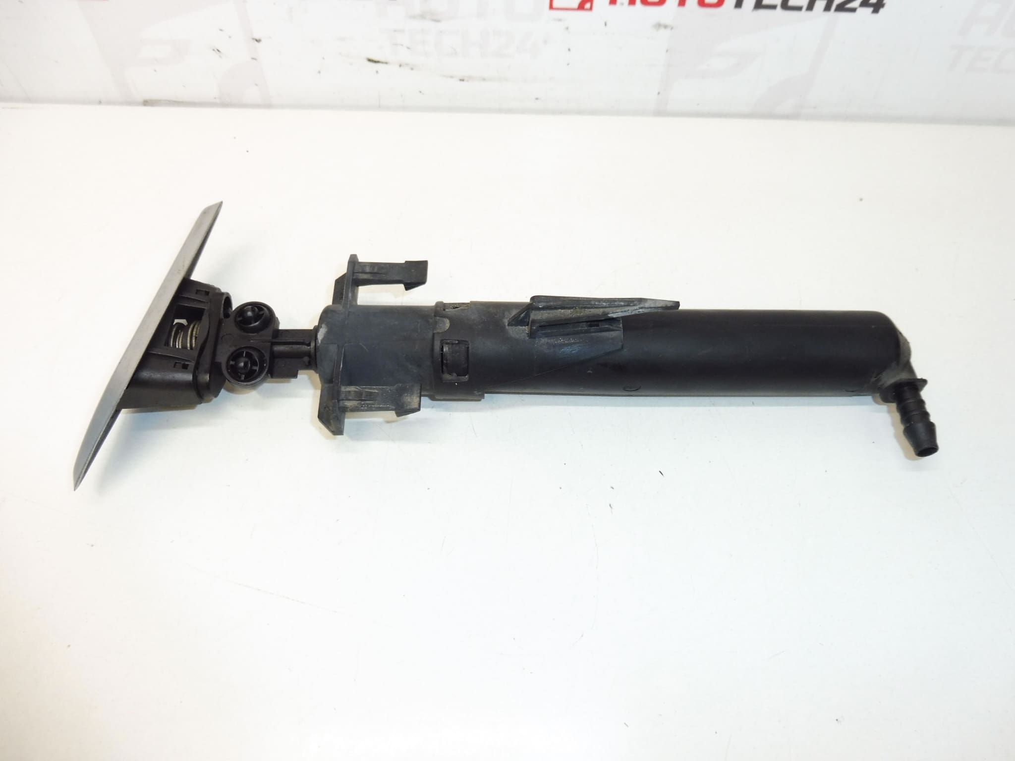 Trycka för högra framlyktens spolarmunstycke Peugeot 307 II 6438P1 6438S5 6438T0 - Bild 2