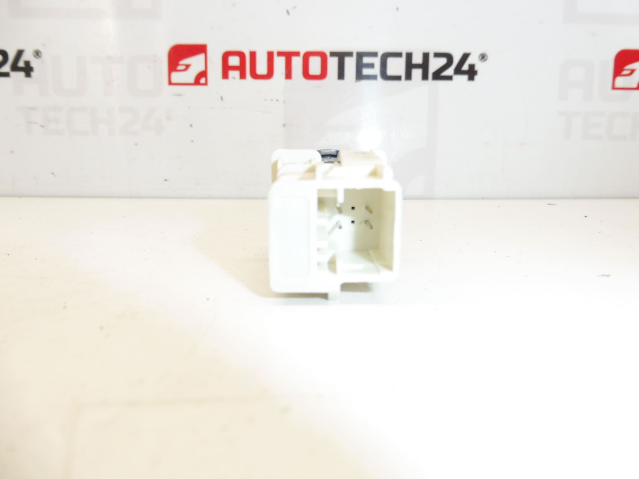 Centrallåskontroll Citroën C8 Peugeot 807 1488928077 6554N2