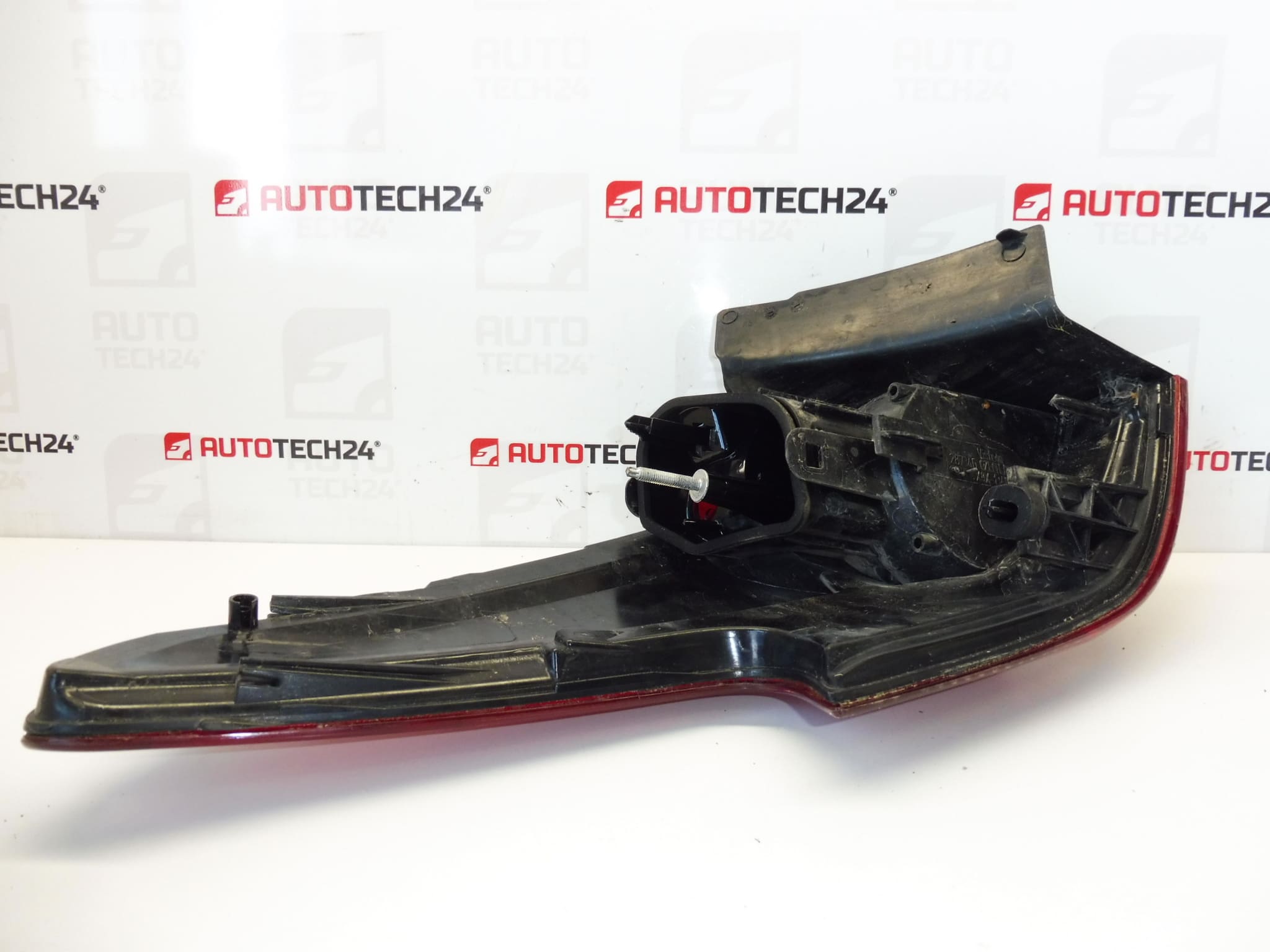 Bakre Höger Lampan i Skyddet Citroën C5 X7 9675065680 6351LV - Bild 2