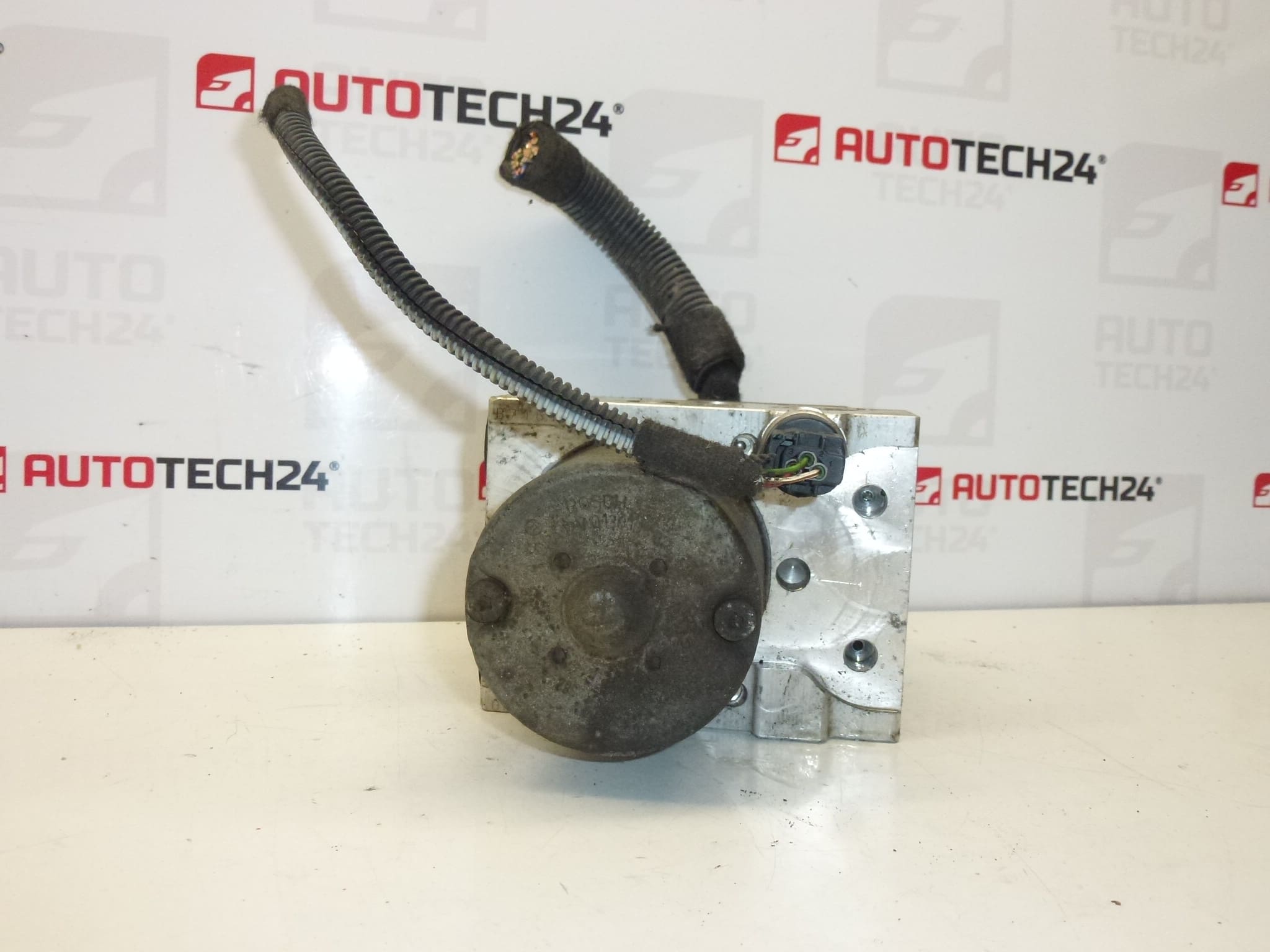 Bosch ABS/ESP-enhet till Peugeot 307 - artikelnummer 9648435380, 0265950084, 4541T1 - Bild 2