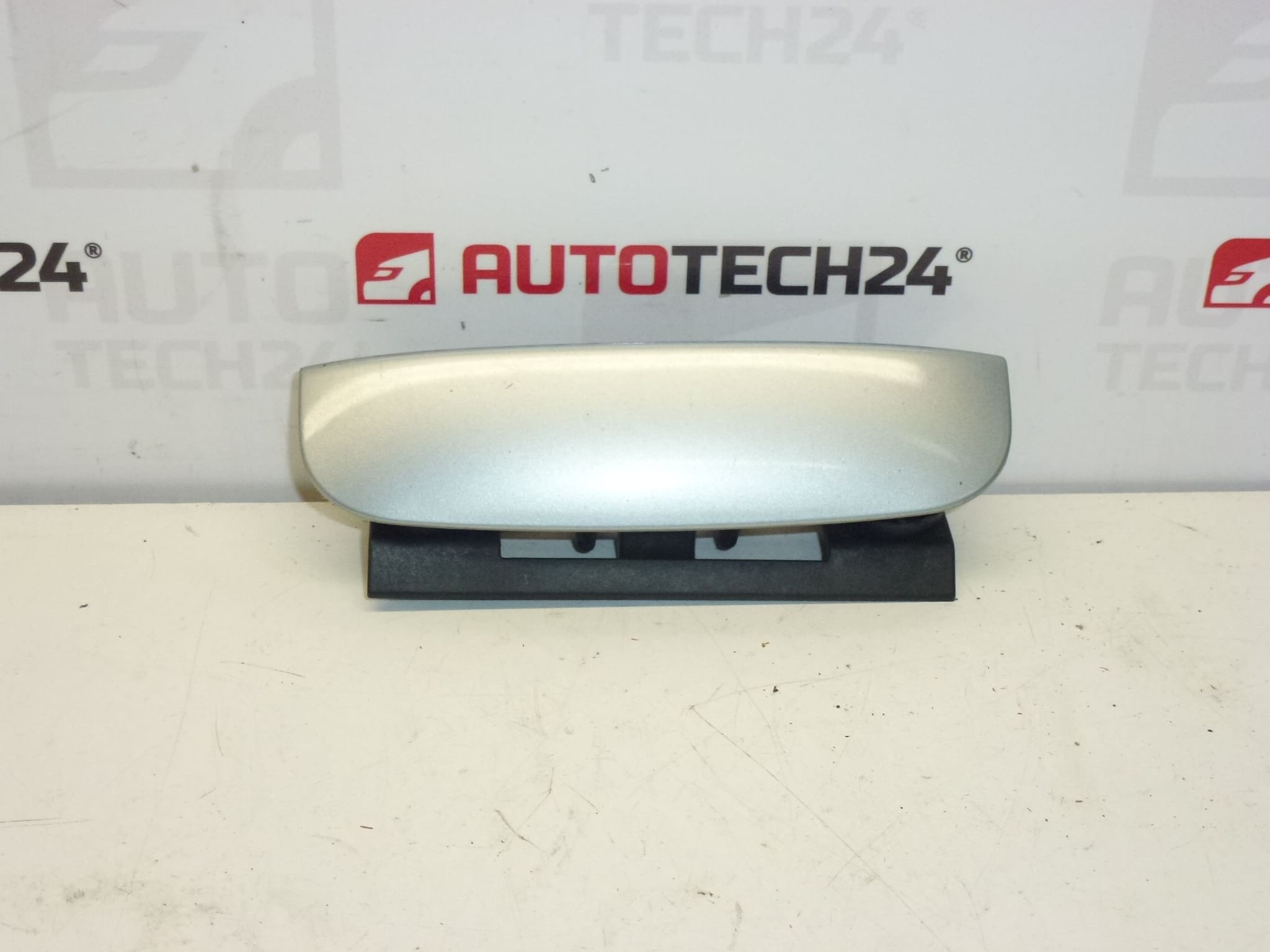 Bakluckahandtag grå metallic EYLC Citroën C4 C5 II 9649858777 8726Q8