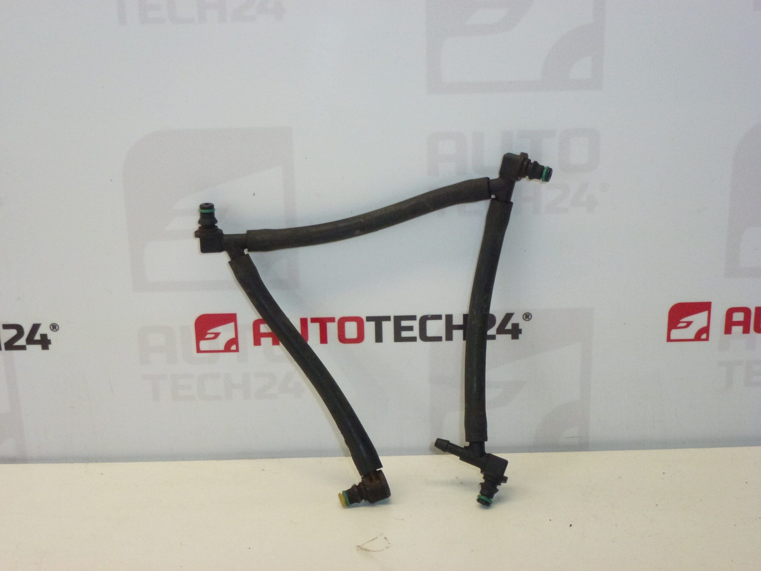 Bräddavloppsslangar Citroën Peugeot 1574Q1