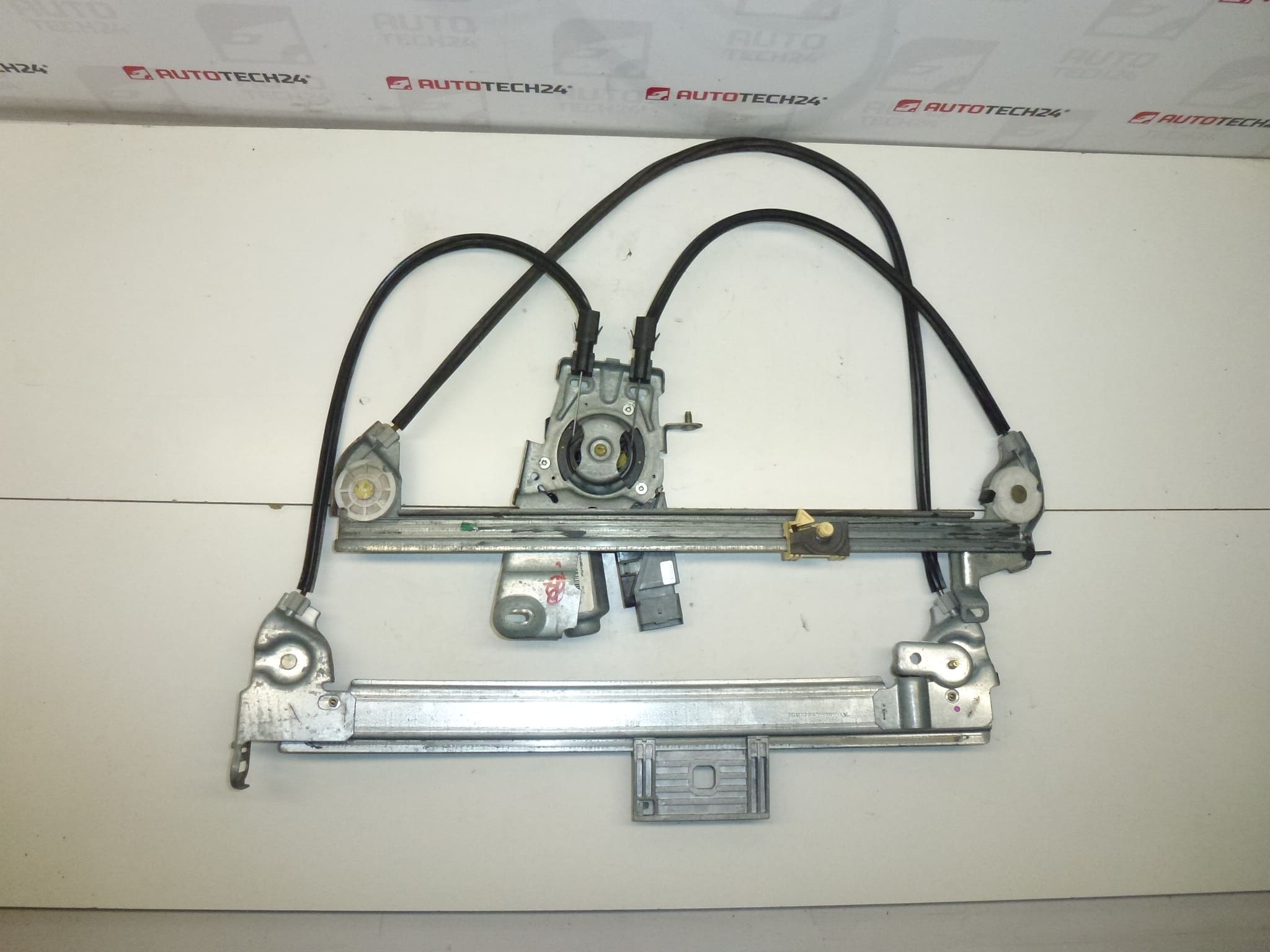 Höger främre fönstermekanism Citroën C3 PLURIEL 9643369380 9222N9