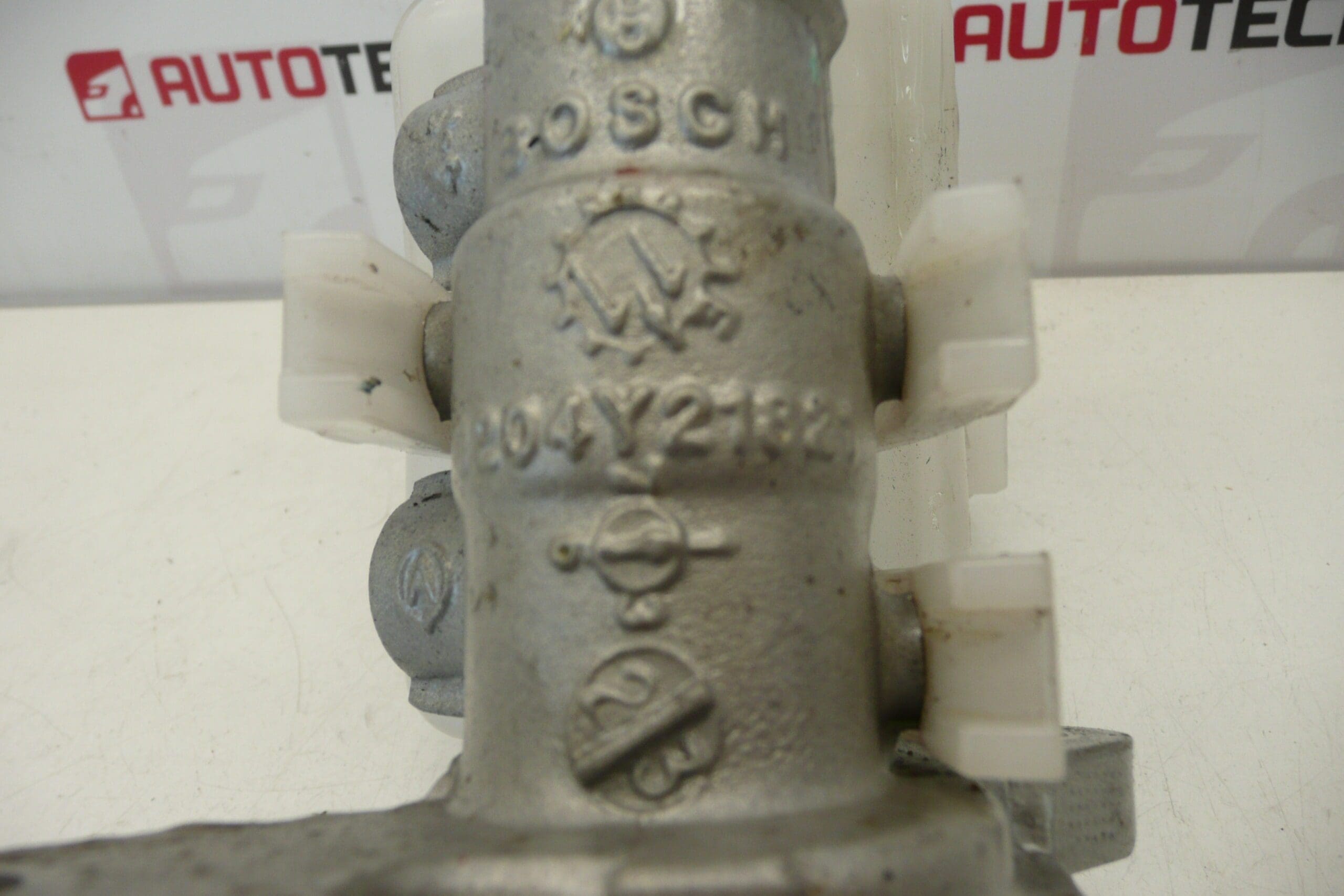 Huvudbromscylinder Citroën C1 Peugeot 107 0204Y21821 4601R3 - Bild 2