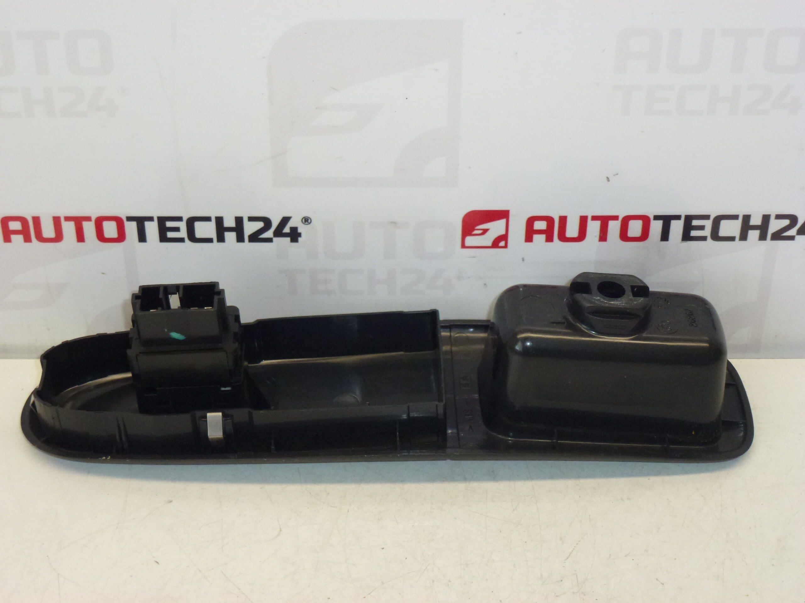 Fönsterkontroll passagerare Peugeot 406 6552ZZ - Bild 2