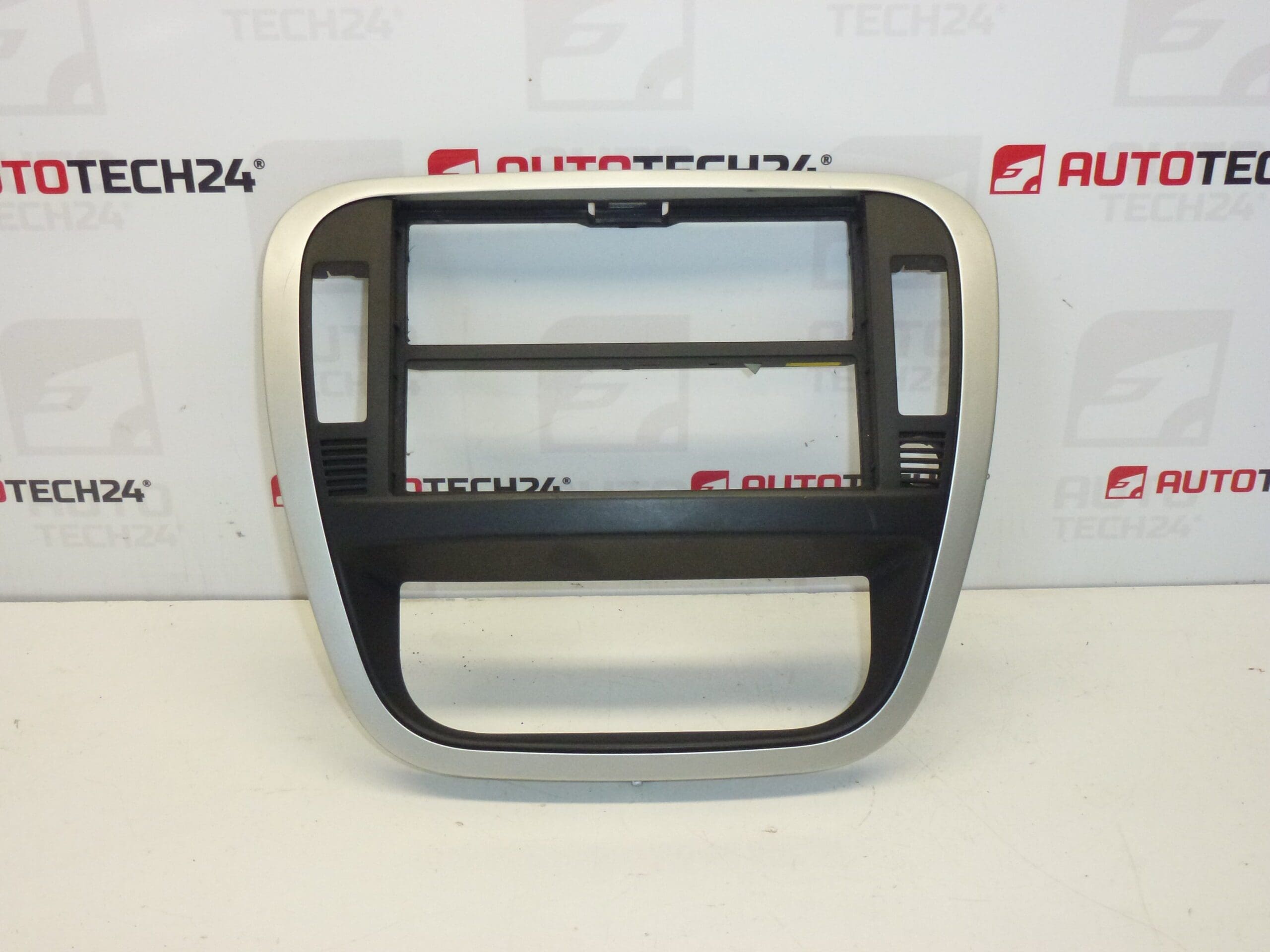 Radioram Citroën C2 och C3 9653074277 8211TH