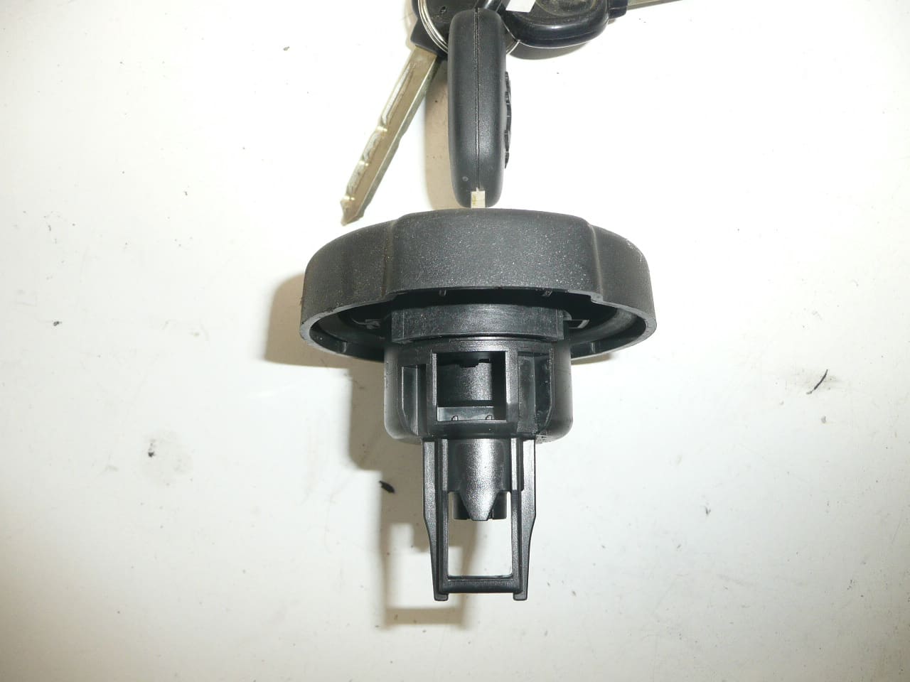 Bränsletanklock med nyckel Citroën Peugeot 1508L7 - Bild 2