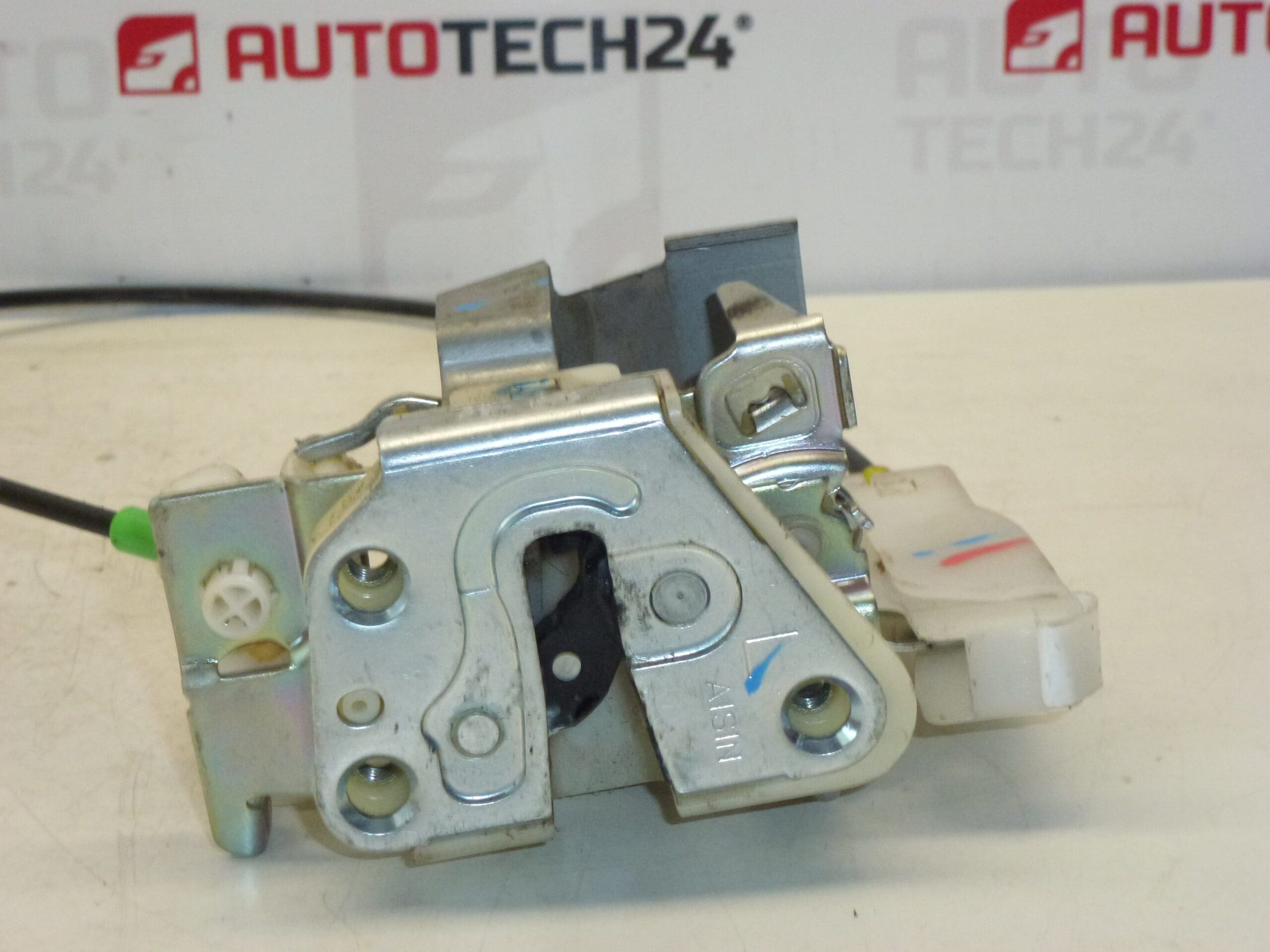 Låset för vänstra bakdörren Citroën C1 Peugeot 107 9137E9 - Bild 2