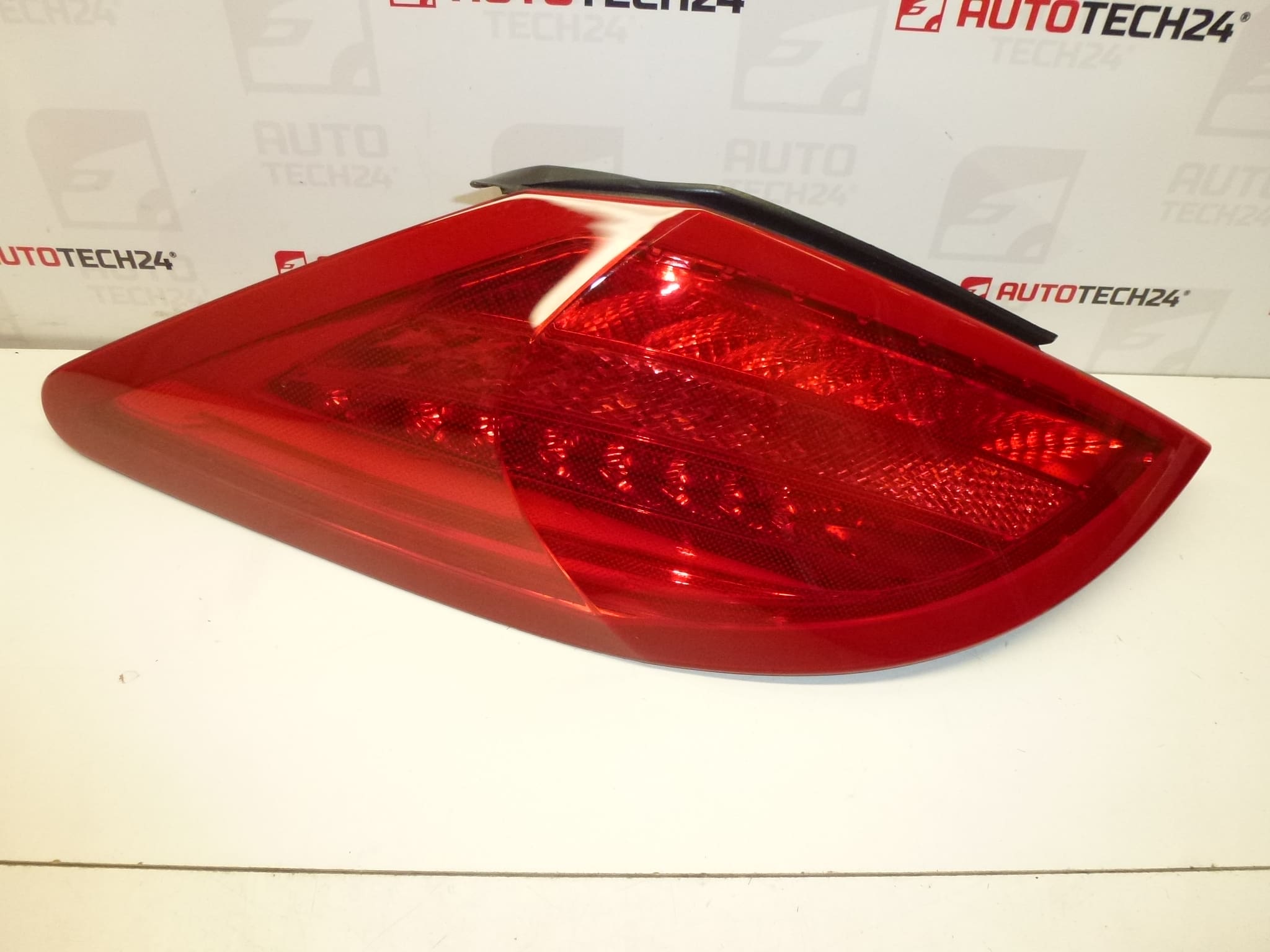 Bakre vänster lampa Peugeot 308 CC 6350GG - Bild 2