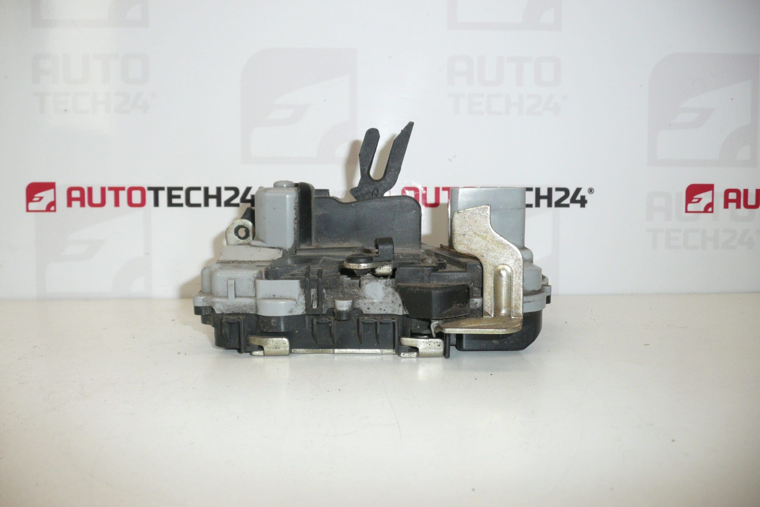 Dörrlås vänster främre förarlåst Citroën Xsara 9135H4 - Bild 2