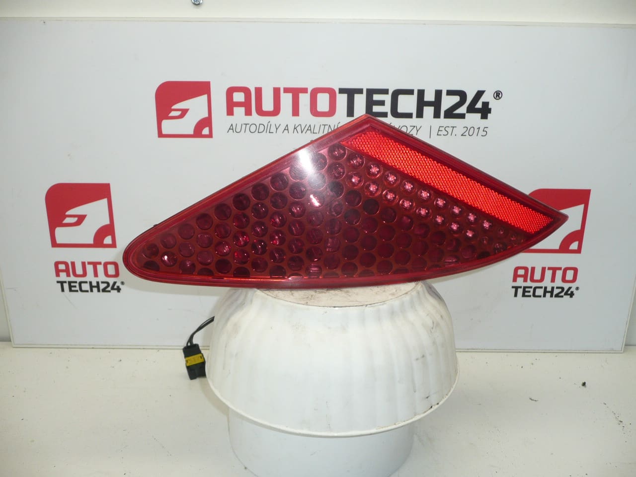 LZ-lampa interiör Peugeot 307 CC 96413007JE 6350S4