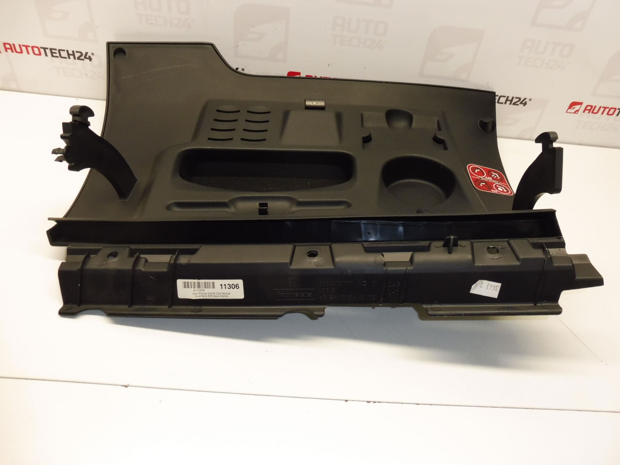 Facka För Handskfacket Peugeot 207 9654373777 8218RP - Bild 2