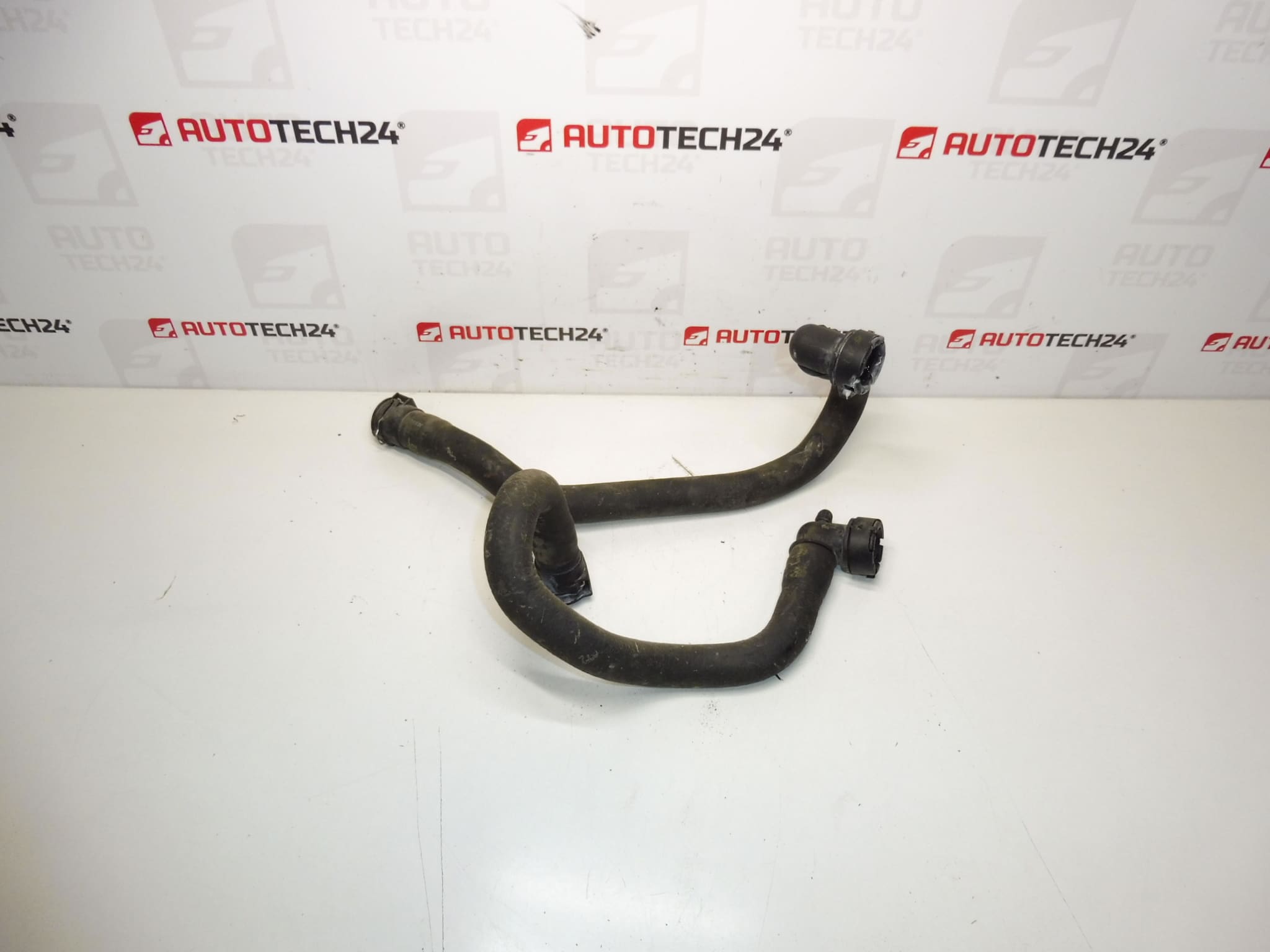 Vattenslang 1.5 HDI Citroën Peugeot 9812441280 9812441580