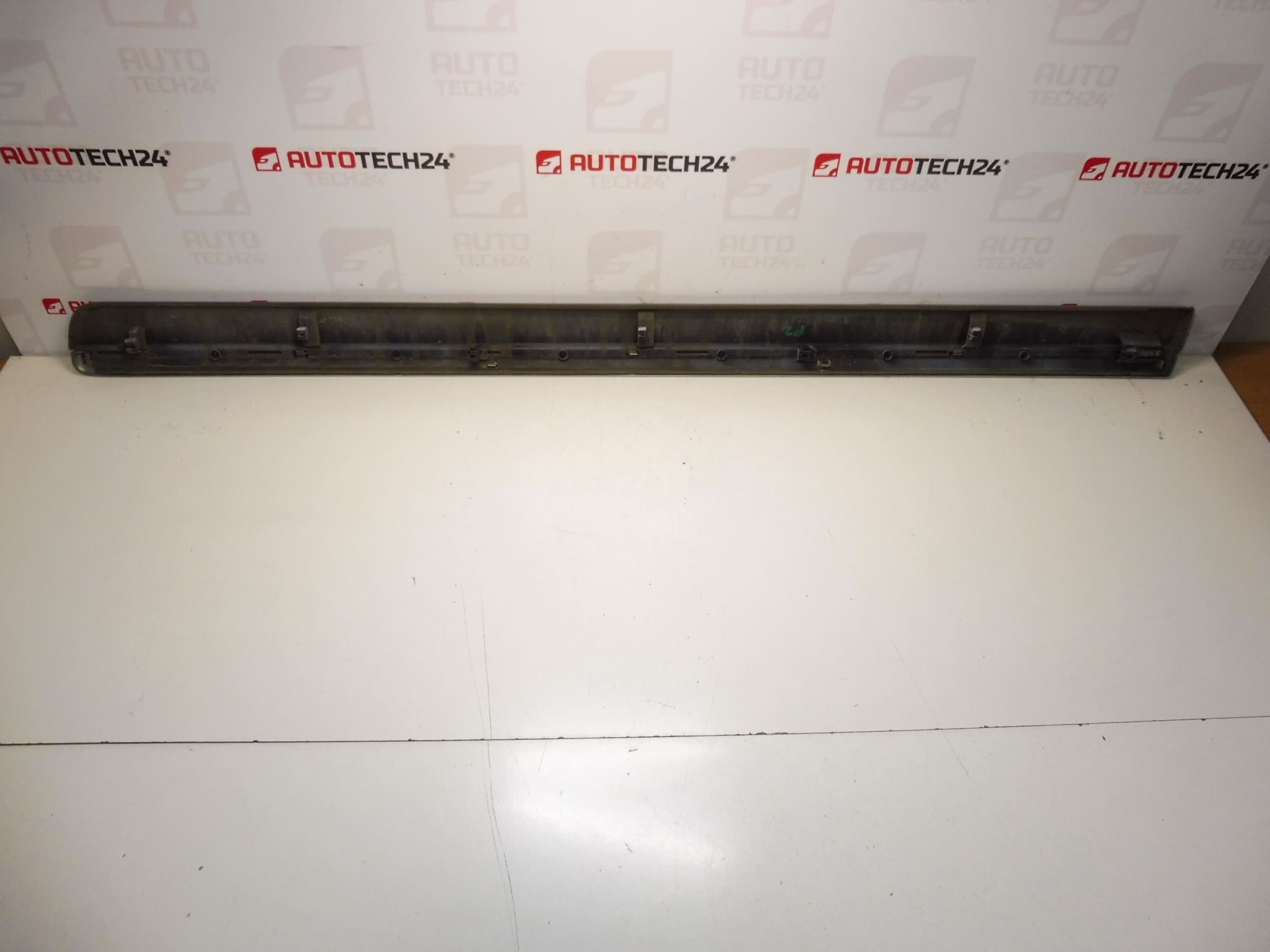 Höger bakdörrslist Citroen C8 Peugeot 807 KTQ 1401029677 8546W3