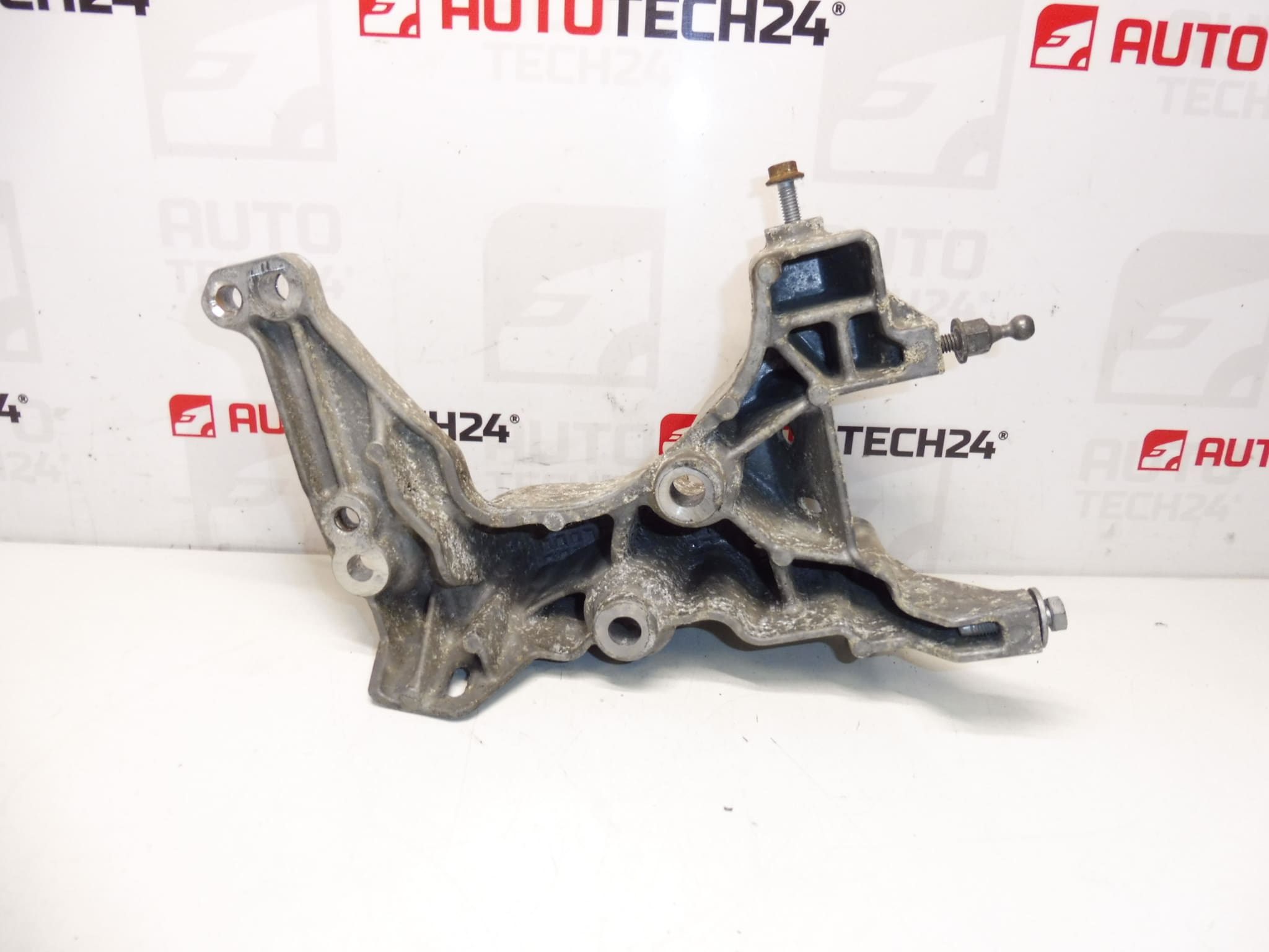 Generatorhållare 1,5 HDI 9808696680