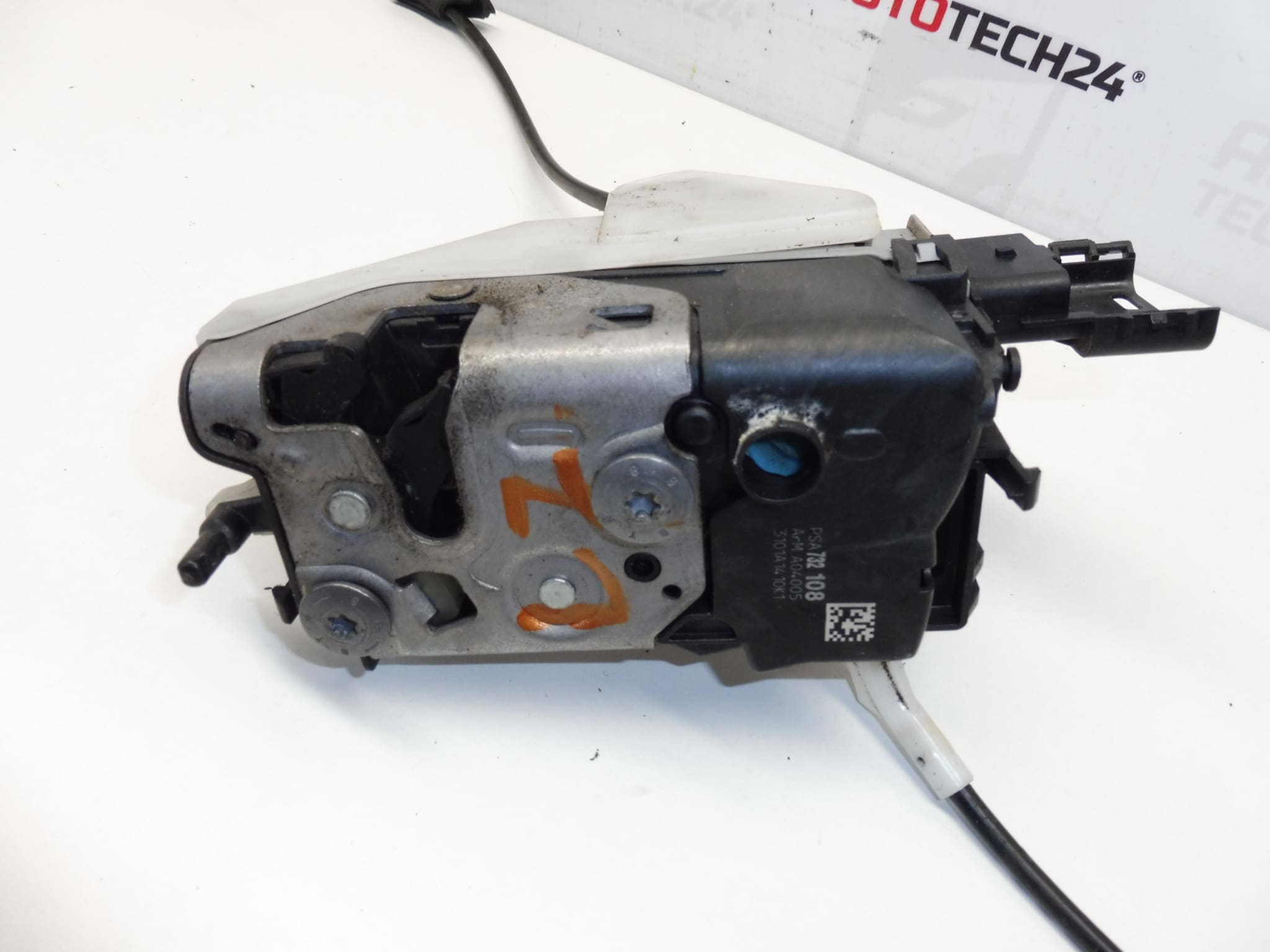 Vänster bakdörrlås Peugeot 308 732108 A04005 9137V3