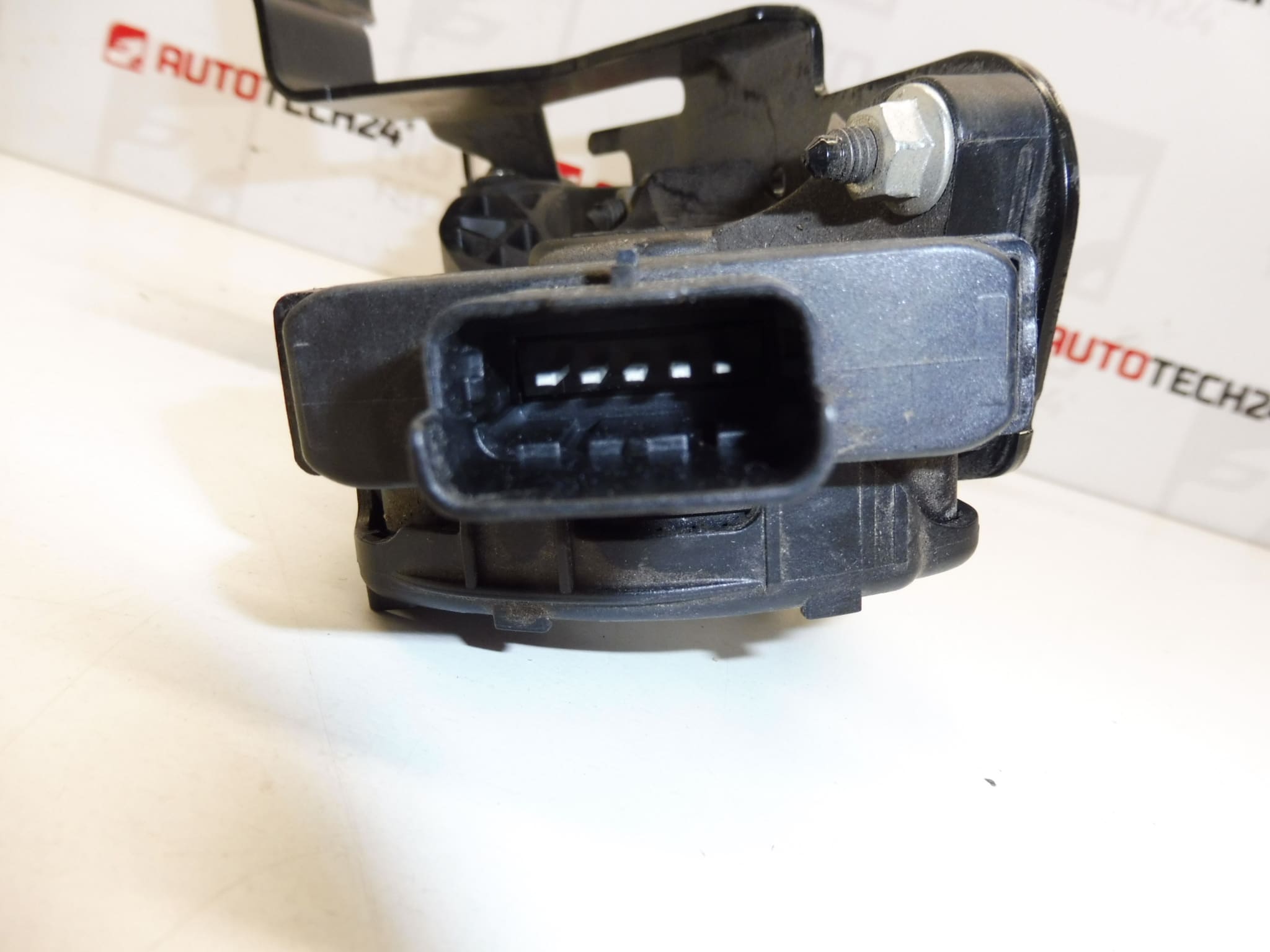 Begagnad HELLA gaspedal för Citroën/Peugeot 1400838680 1601S6 - Bild 2