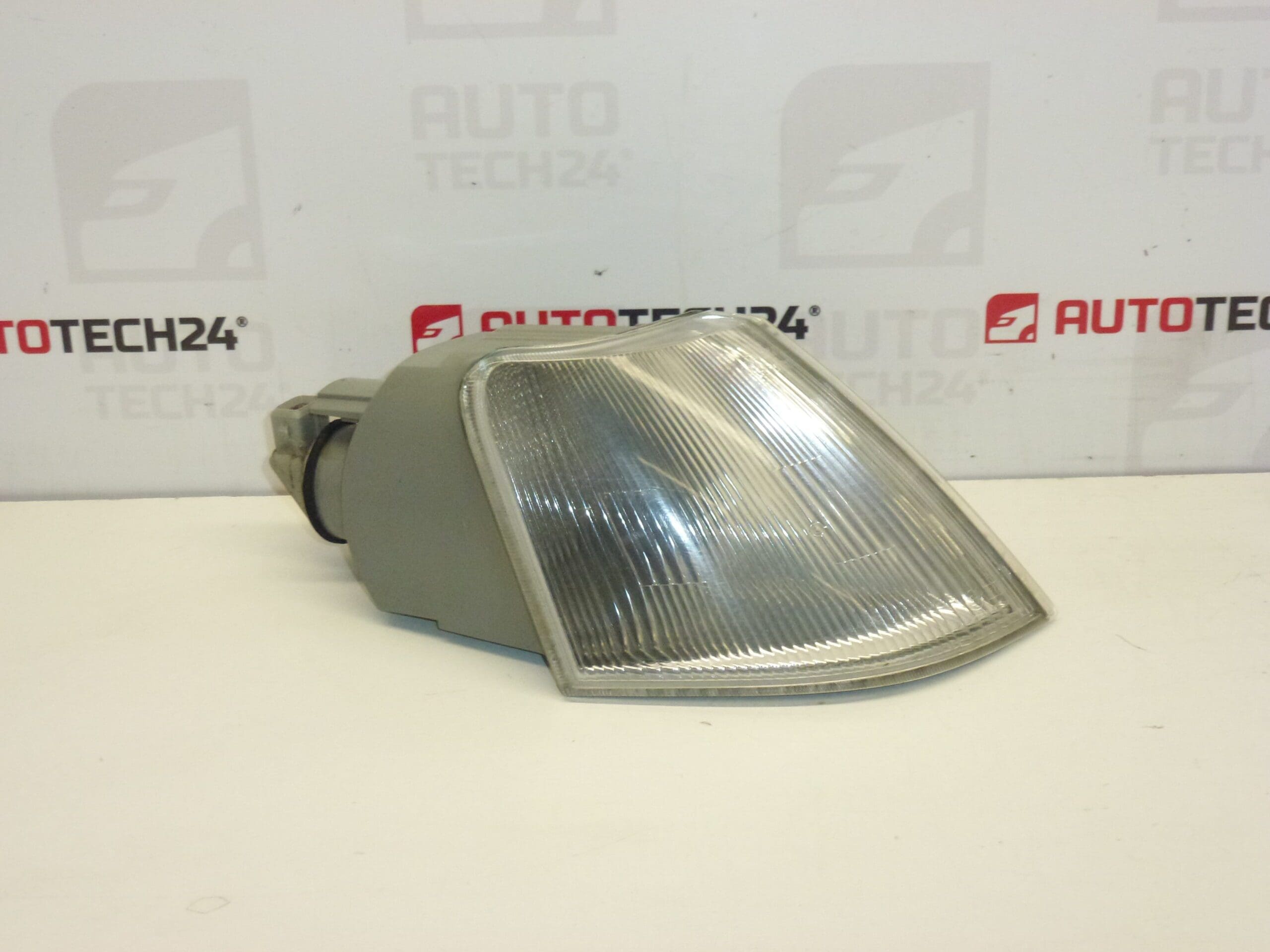 Höger främre blinkers Citroën Xantia 630370