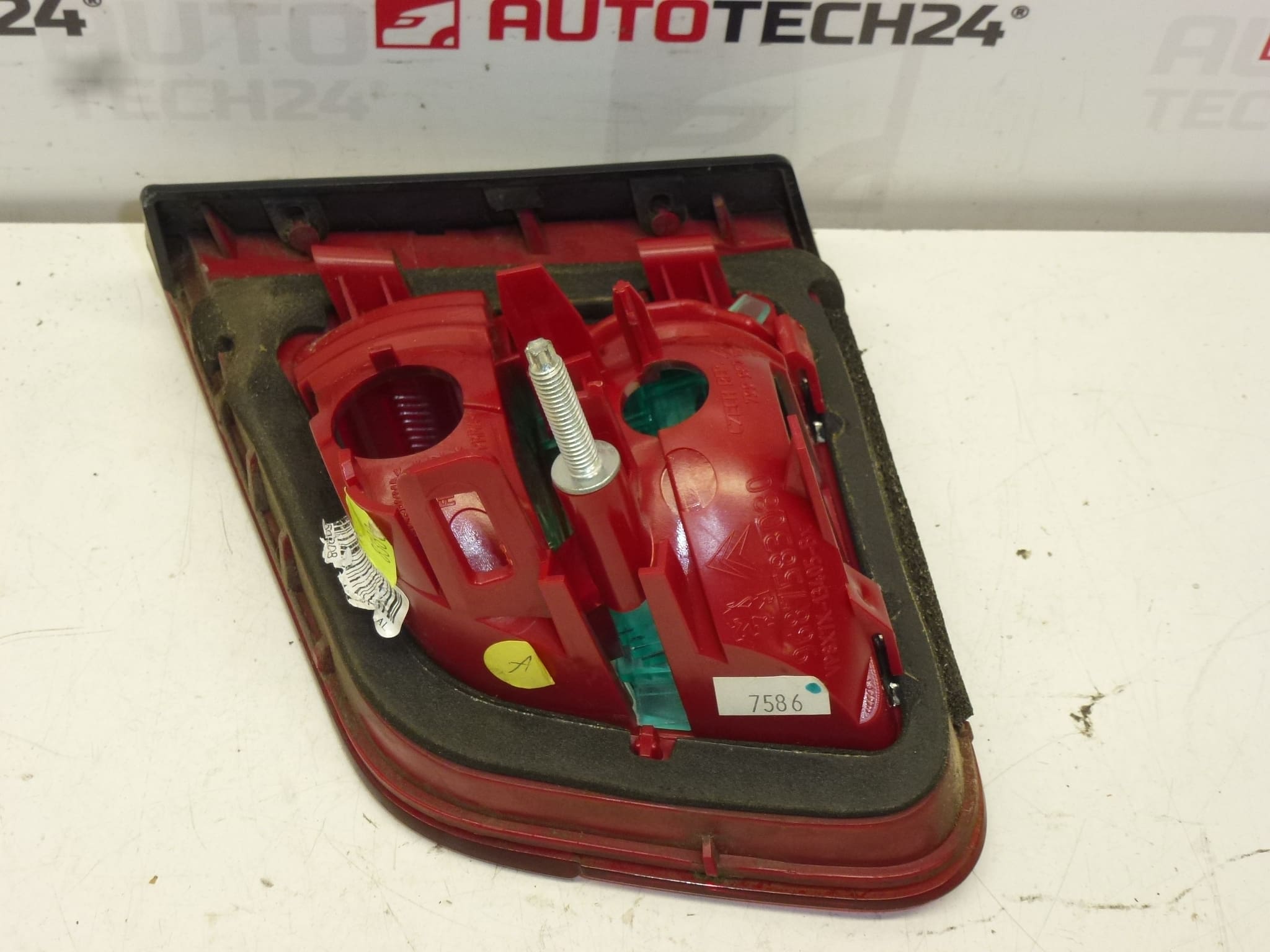 Bak vänster ljus interiör Citroën C5 X7 sedan 9687583080 6351EX