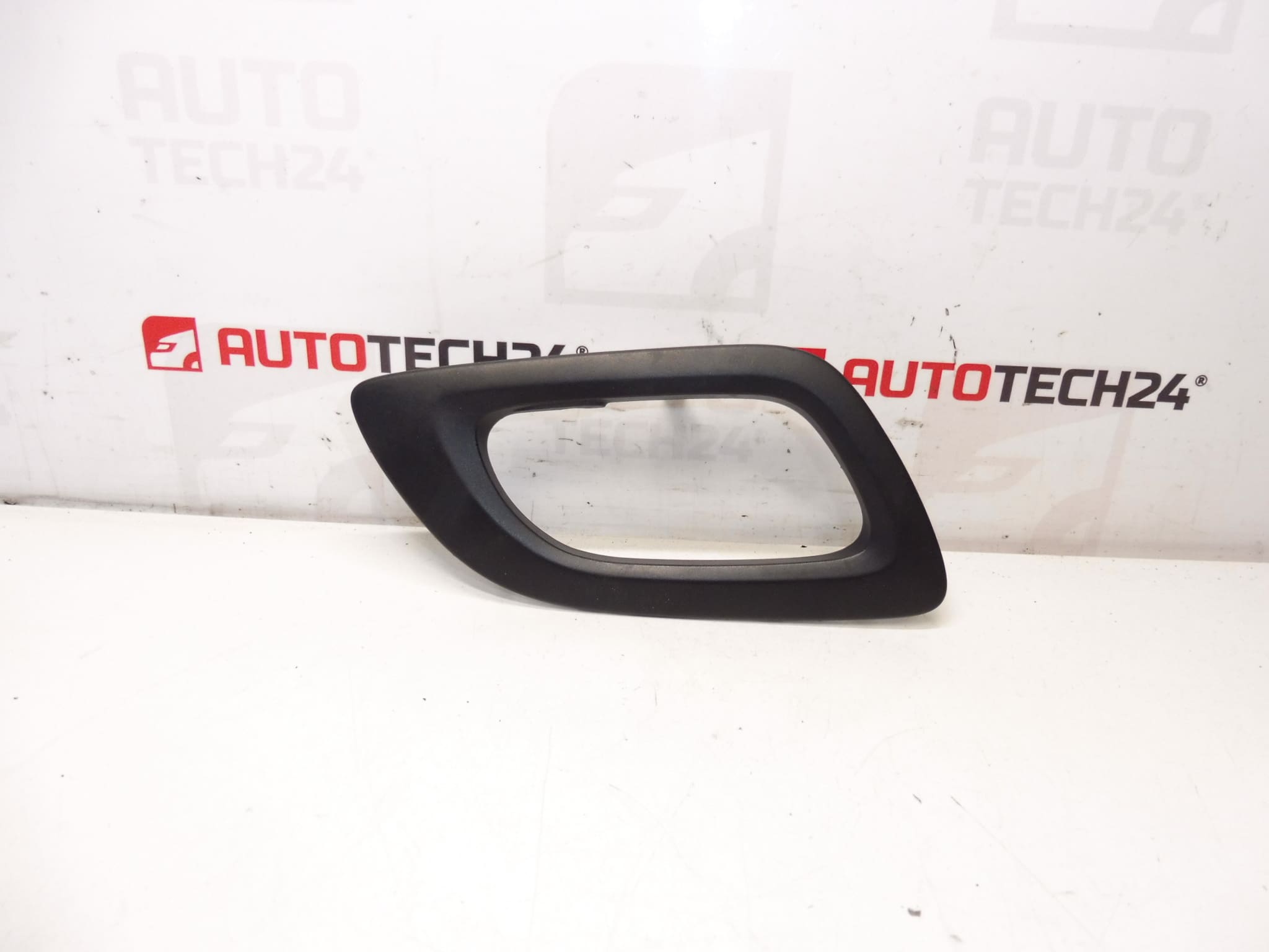 Inre höger vevkåpa Citroën C4 DS4 9671797577 9671949077 9119JX