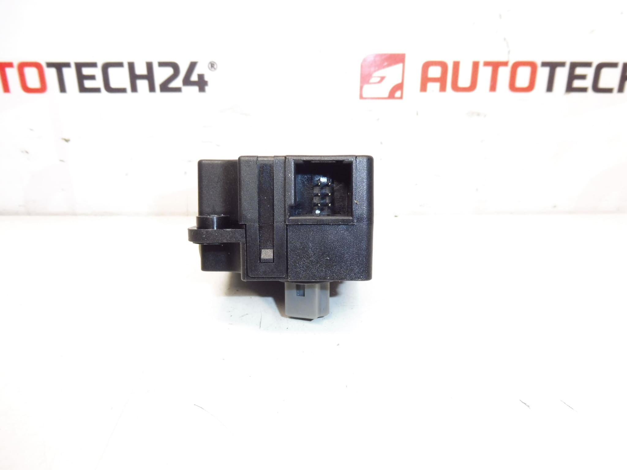 Valeo servomotor till värmefläkt för Citroën/Peugeot T1006419G 0207121B - Bild 2