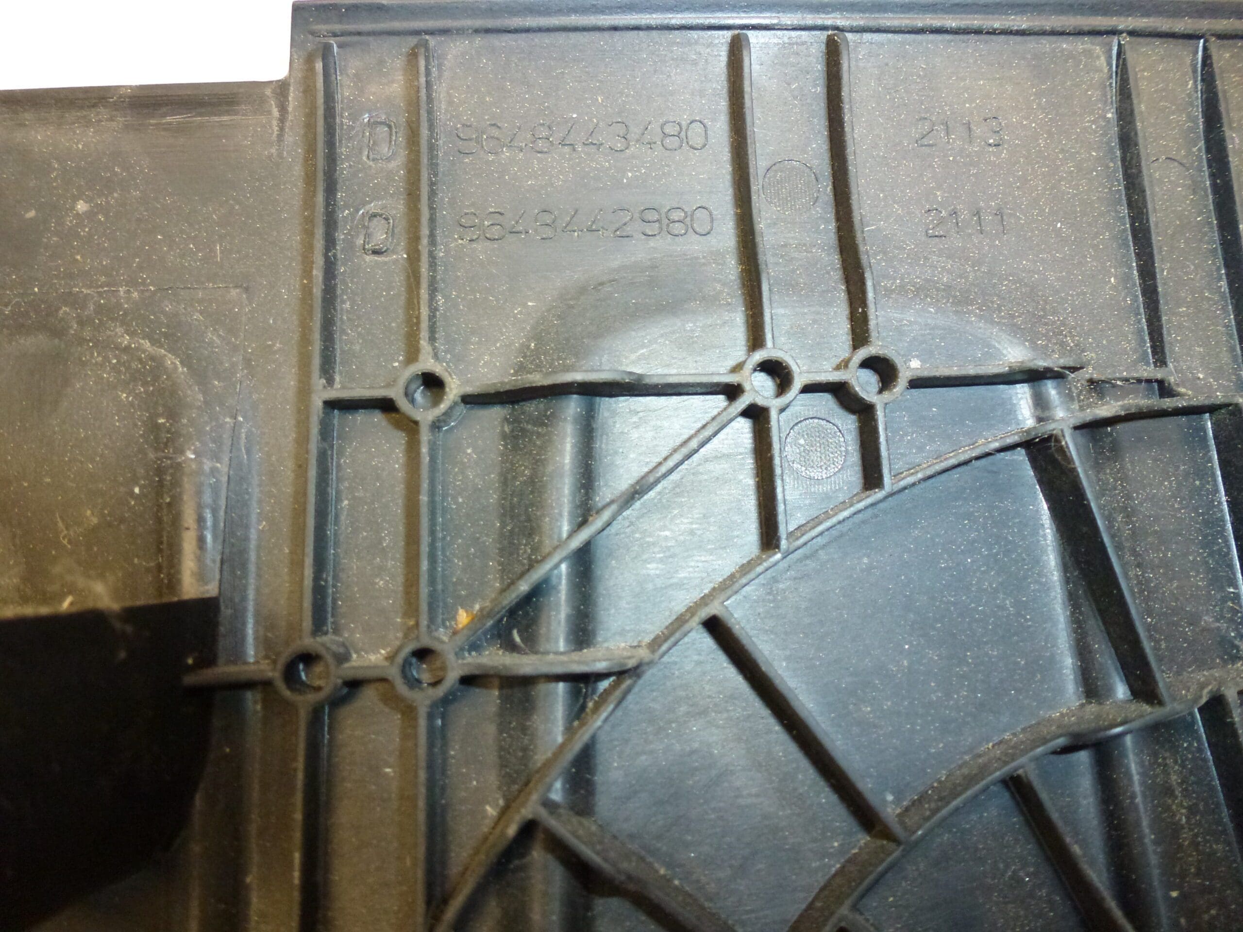 Motorkåpa 1.4 16V KFU Peugeot 9648442980 0137E0