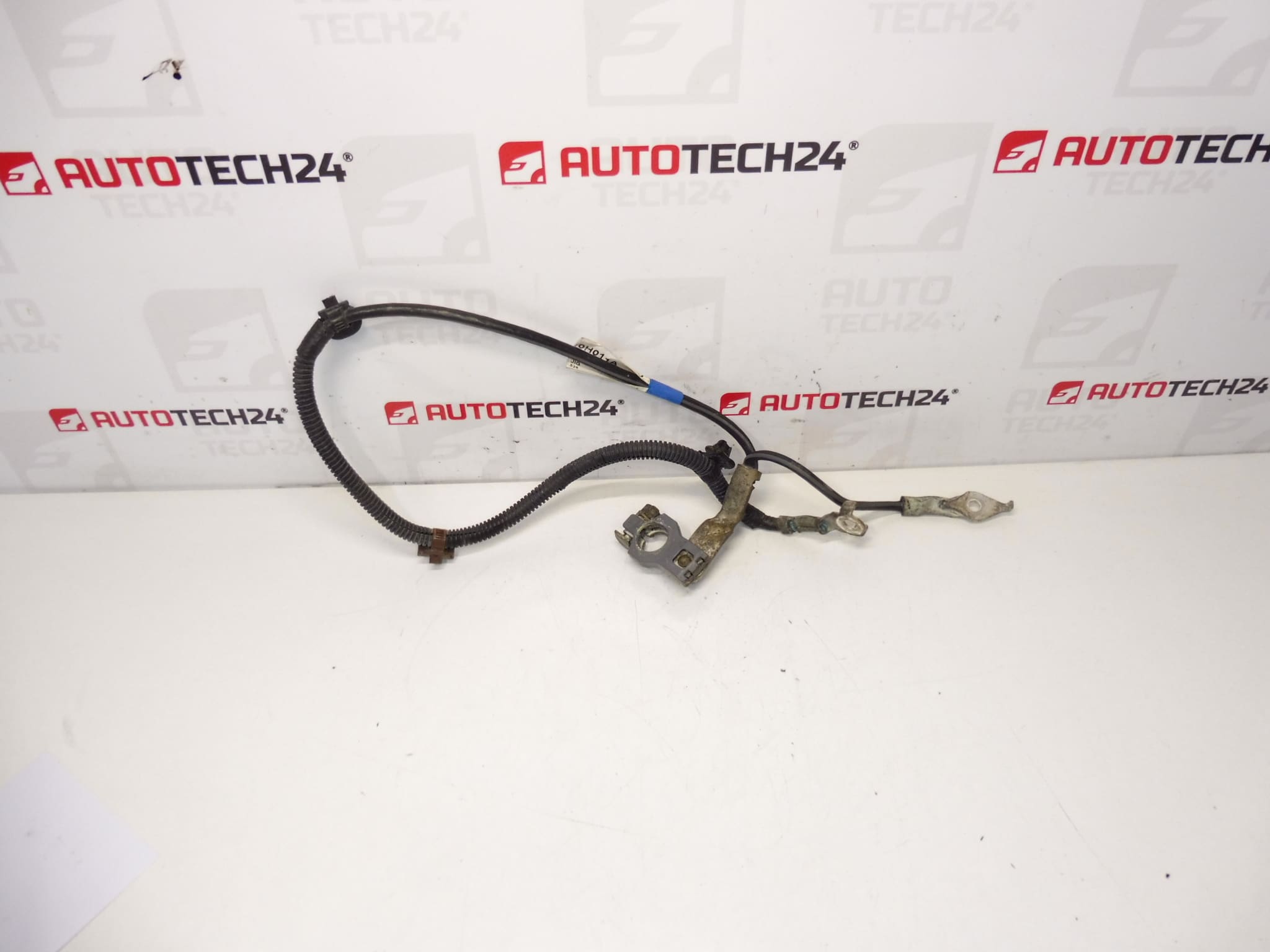 Back of Negative Pole Battery Citroën C1 Peugeot 107 5642HC