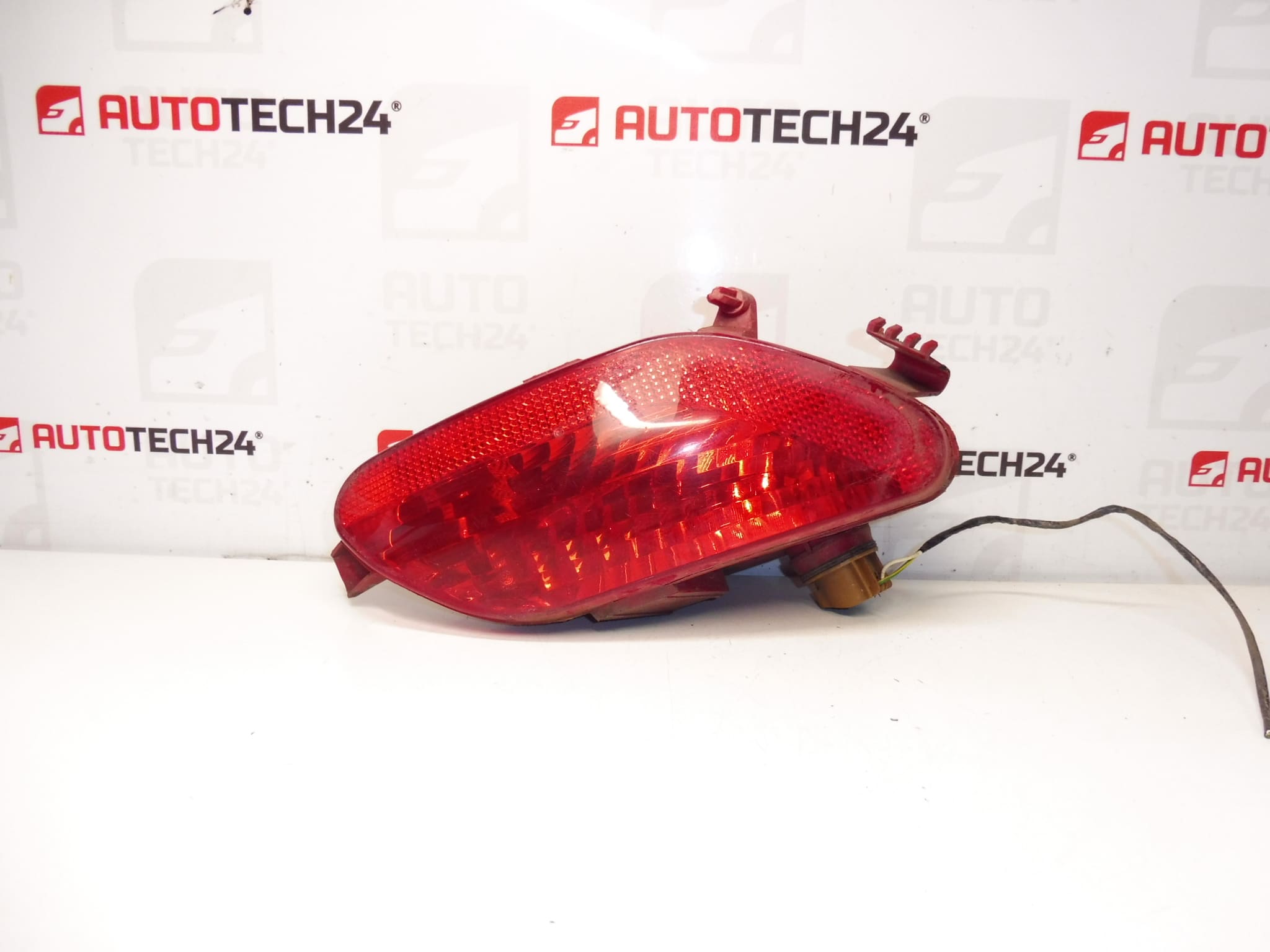 Bakre dimlampa med glödlampa Citroën C4 3 Dörrar 9652736380 6351T7